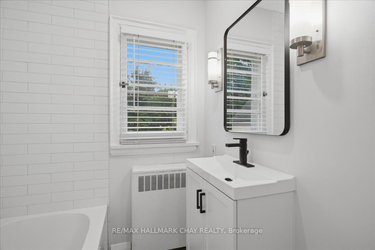 15 Parkside Drive 2 Property Photo 17