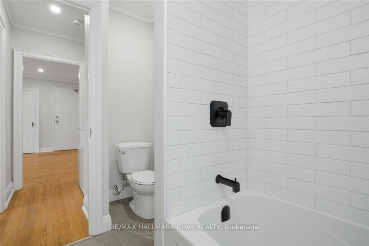 15 Parkside Drive 2 Property Photo 18