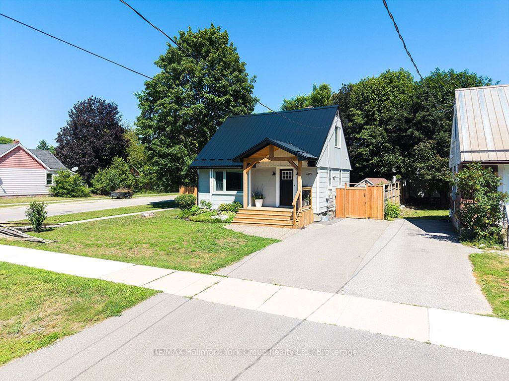 495 Maple Street Property Photo 4