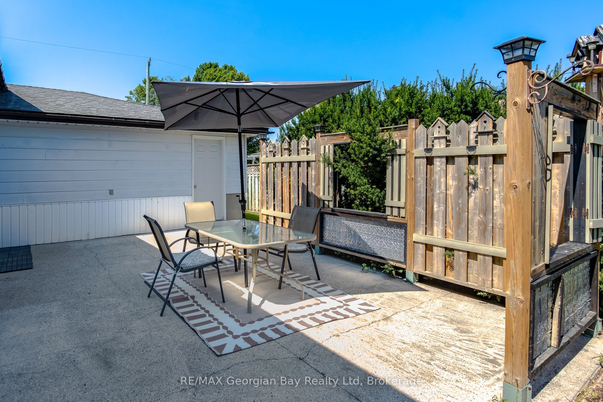 475 Athabaska Street Property Photo 37