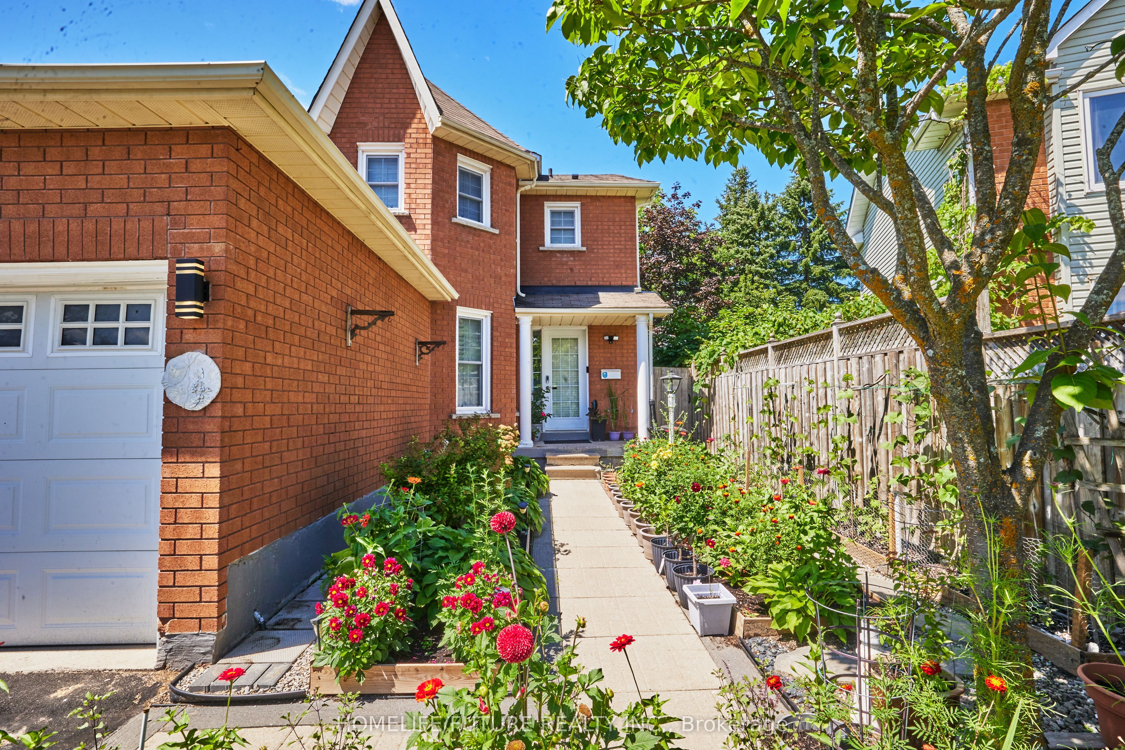 58 O'shaughnessy Crescent Property Photo 2