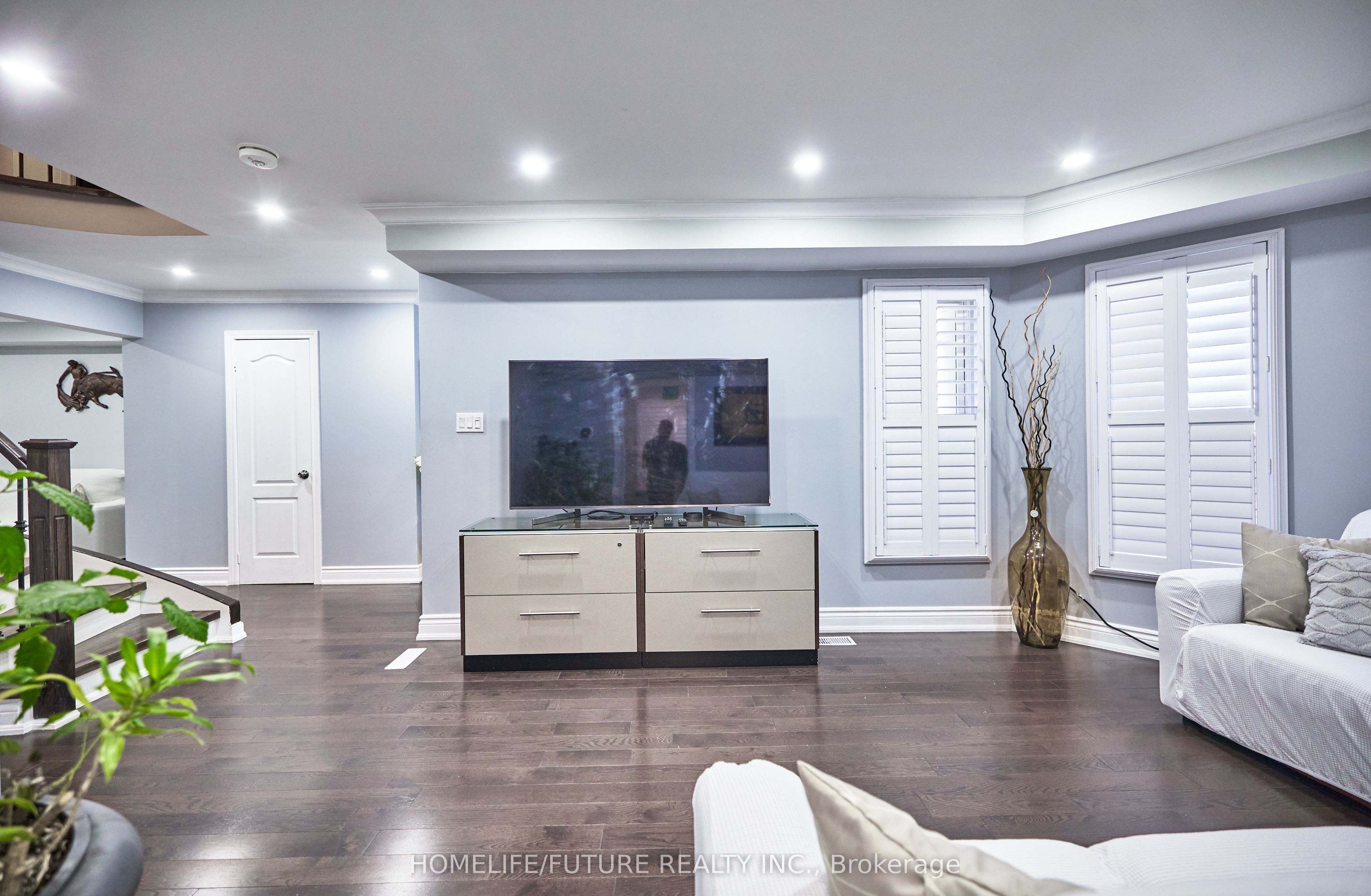 58 O'shaughnessy Crescent Property Photo 7