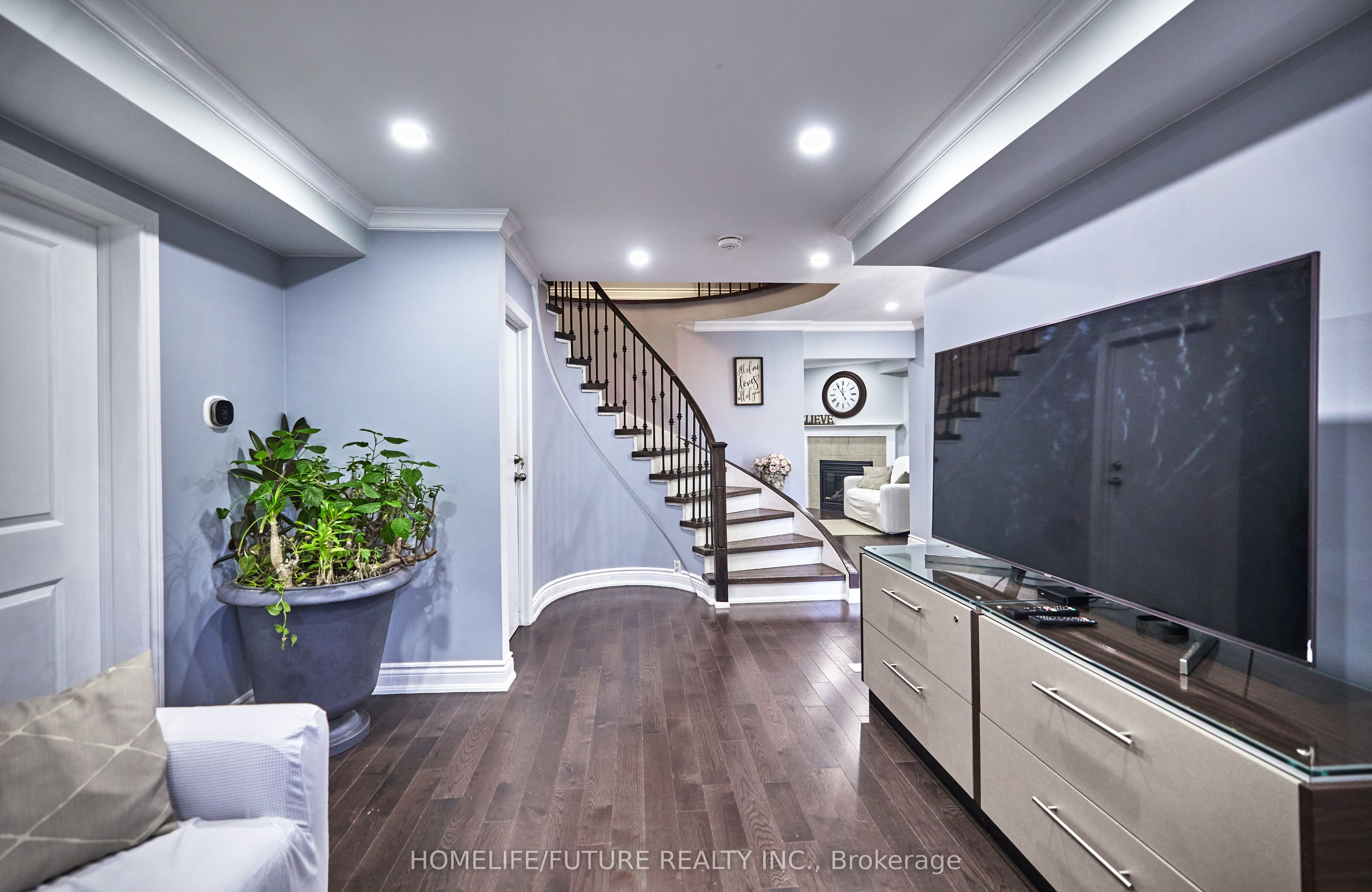 58 O'shaughnessy Crescent Property Photo 11