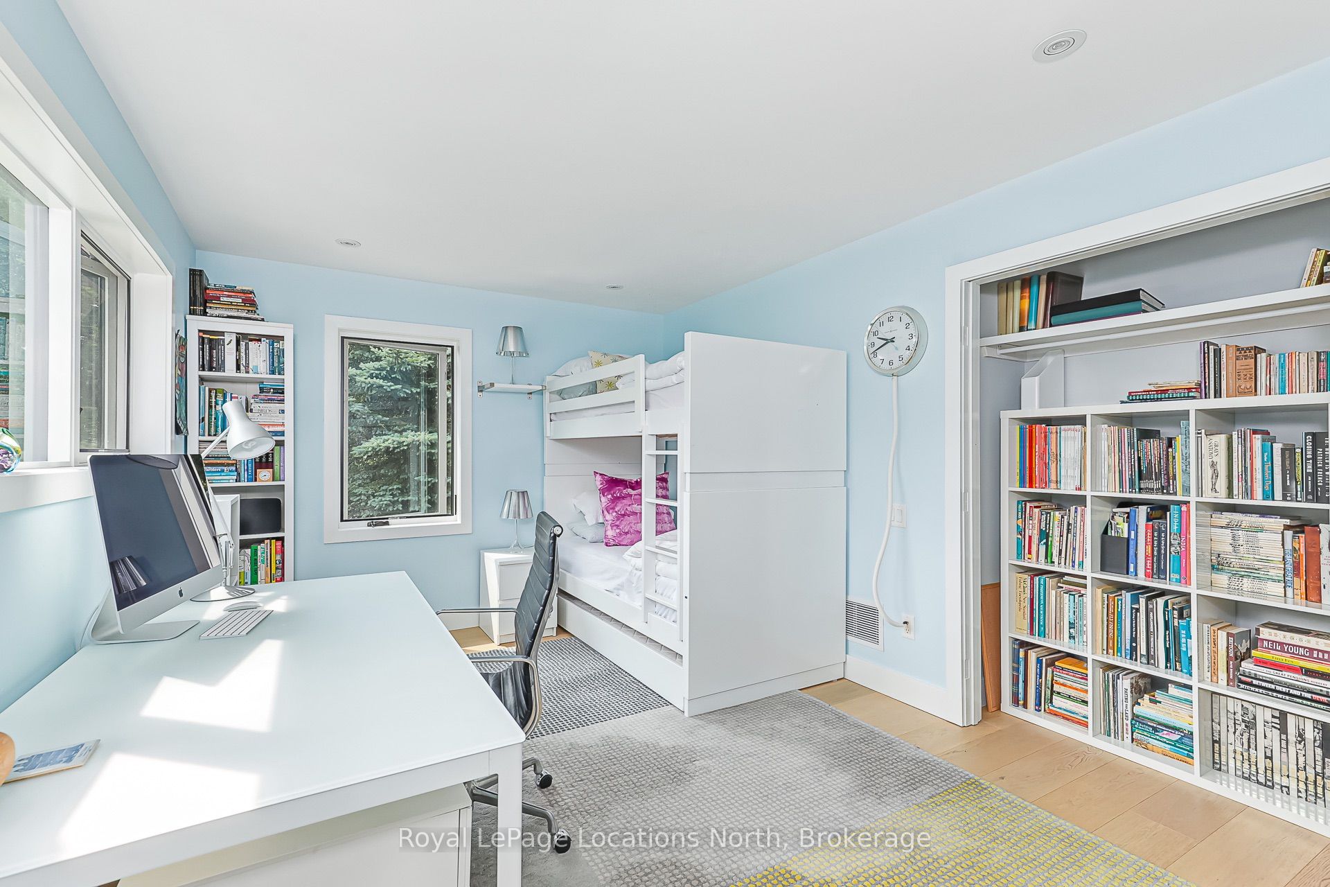 1664 10 Concession N Property Photo 22