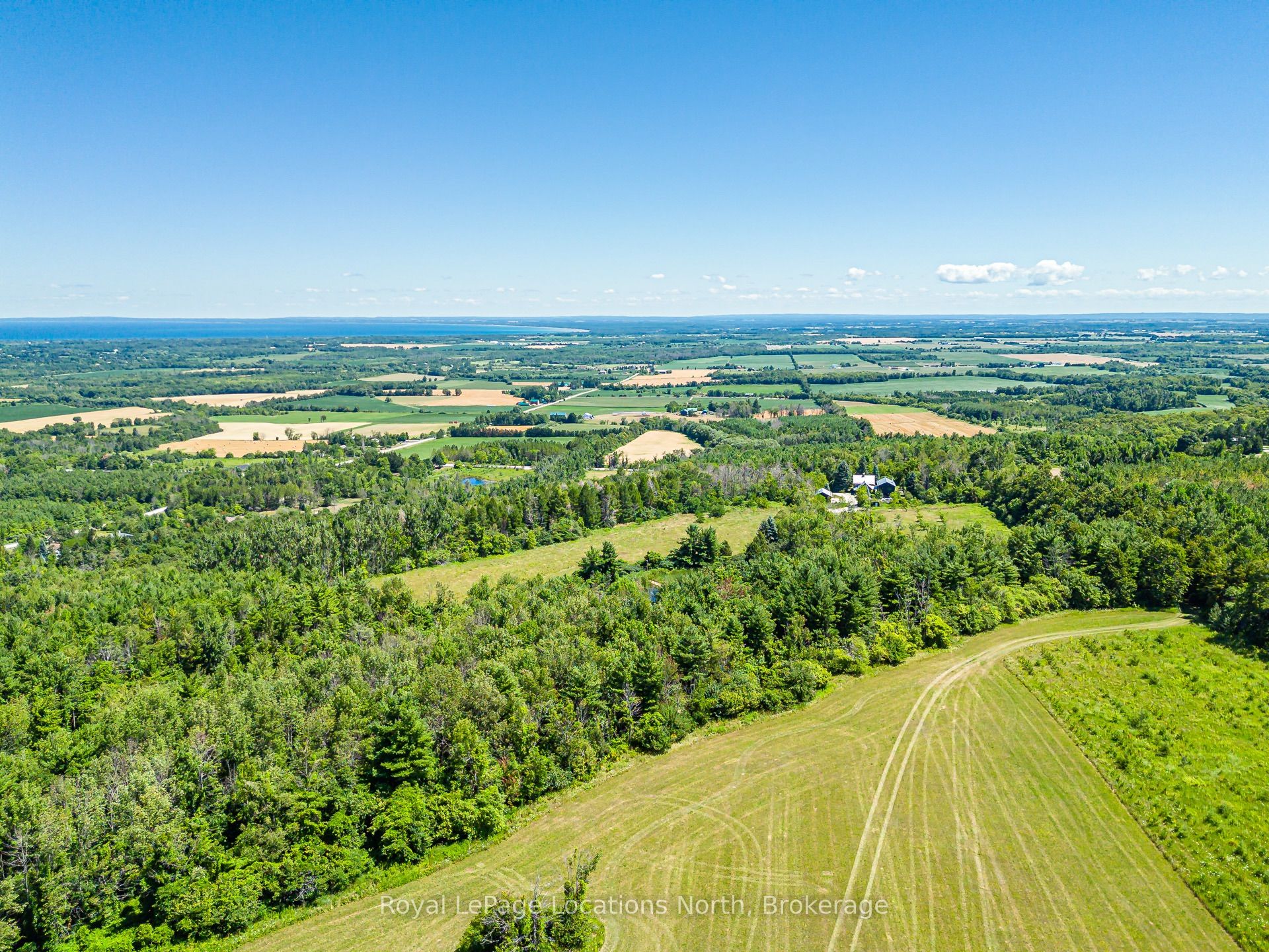 1664 10 Concession N Property Photo 31