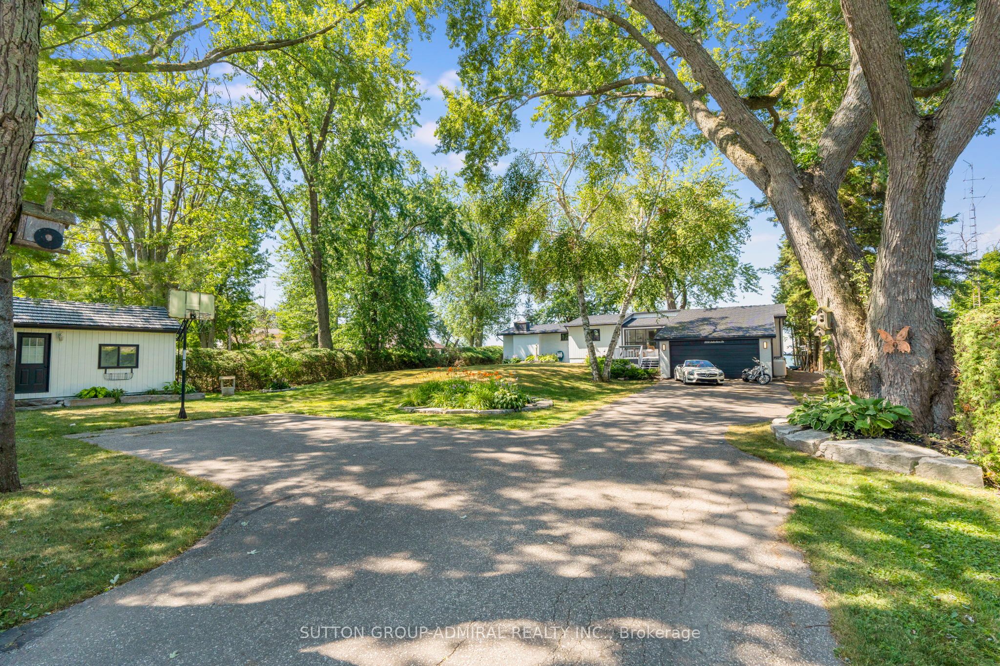 2232 Lakeshore Drive Property Photo 3
