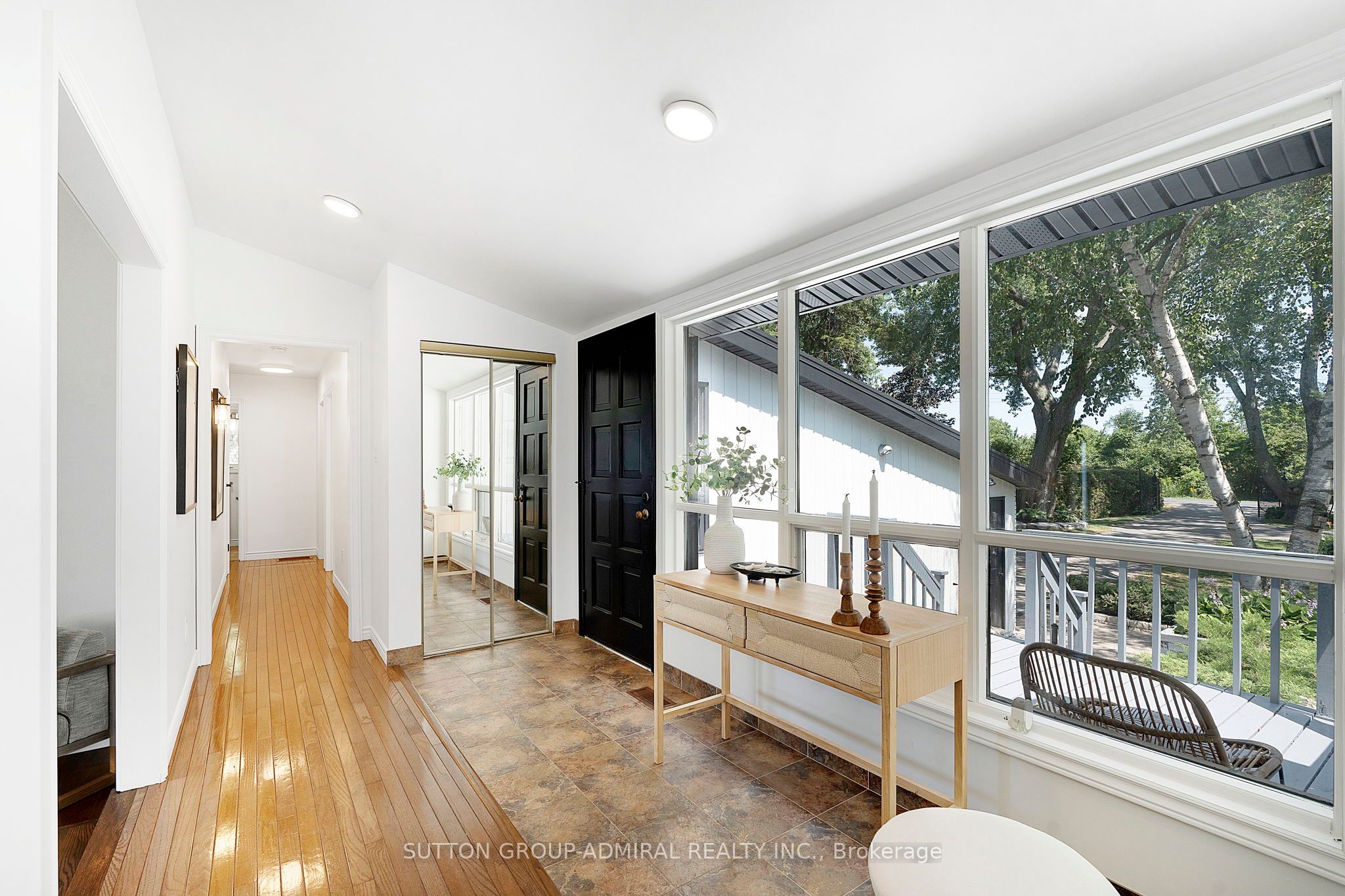 2232 Lakeshore Drive Property Photo 8