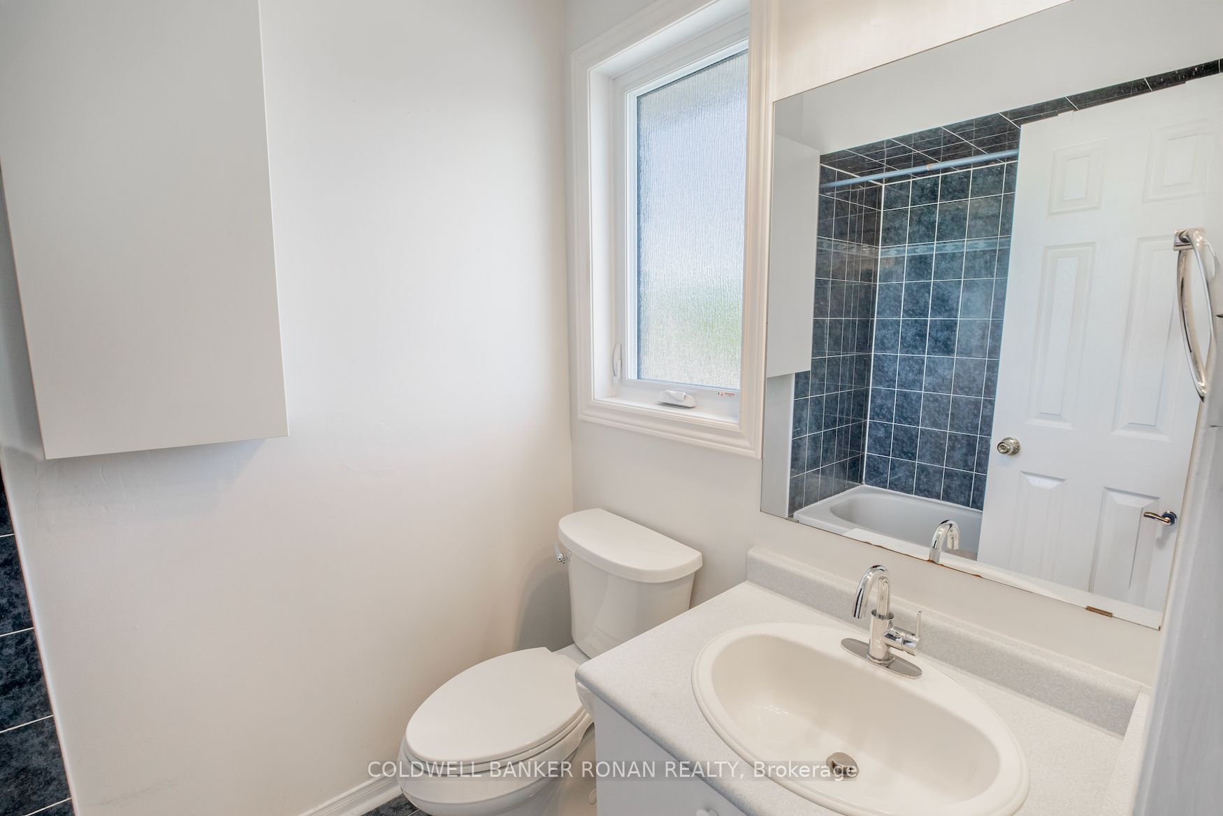 3 Teal Place Property Photo 25