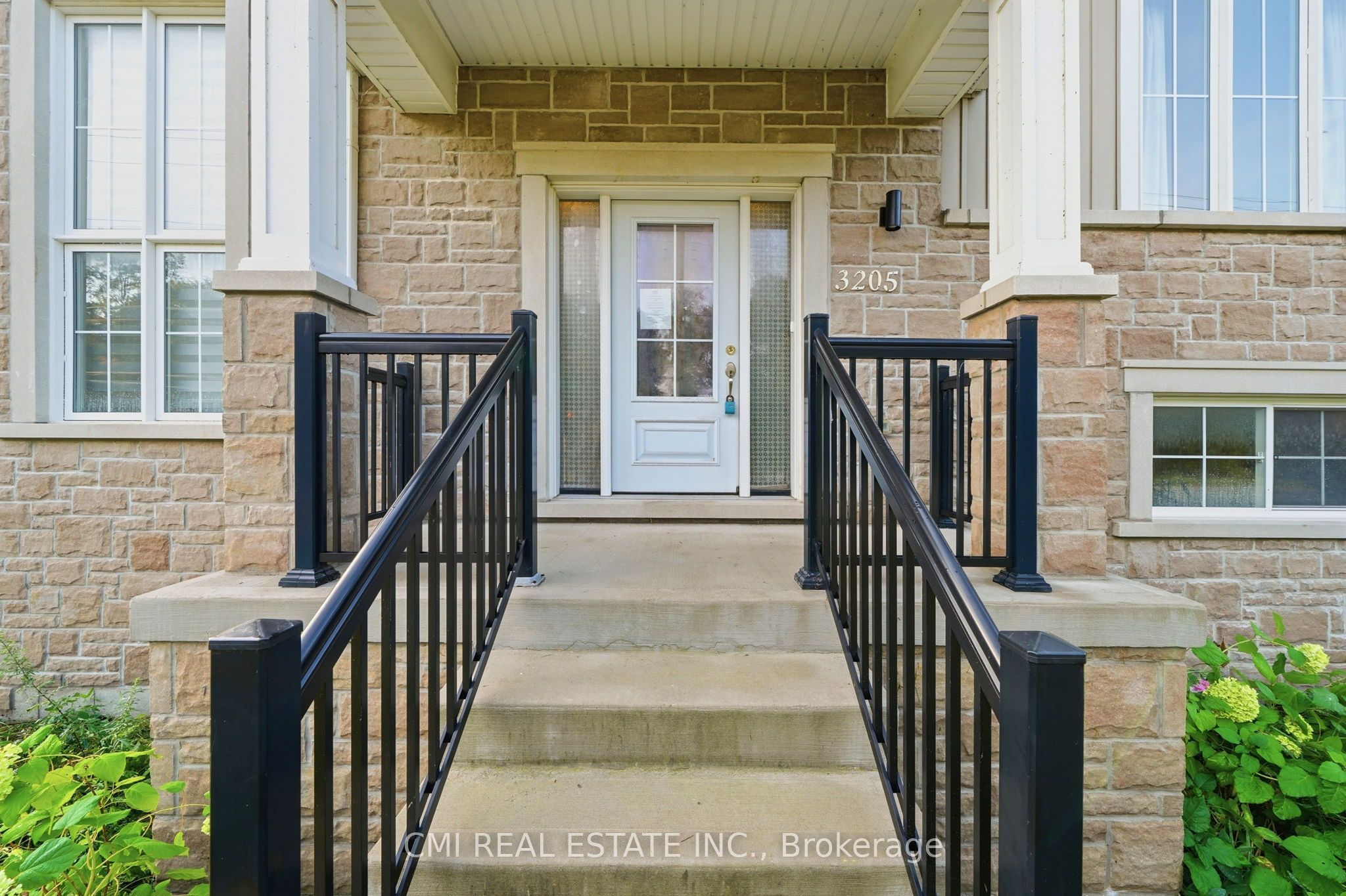 3205 Mosley Street Property Photo 7