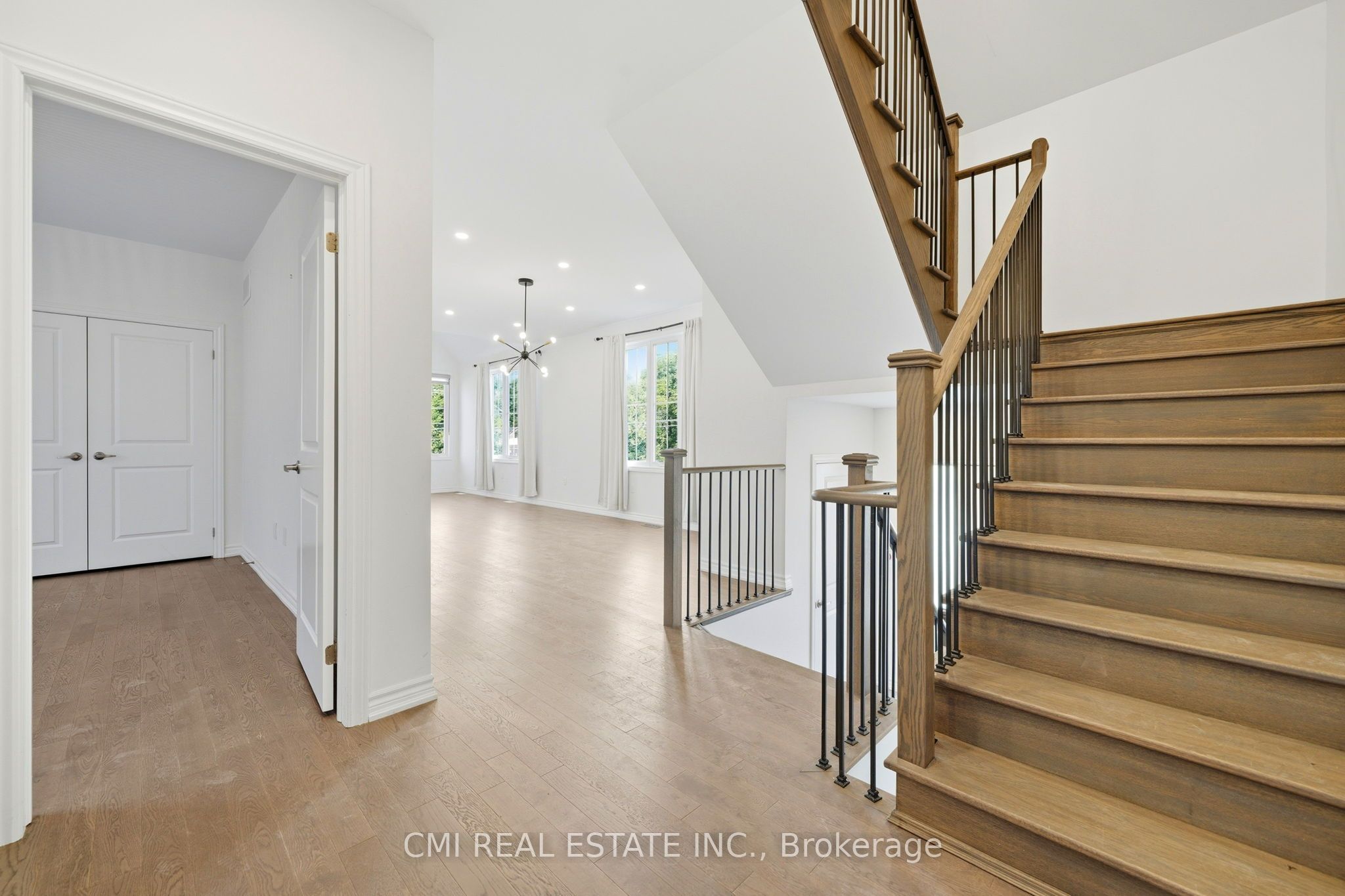 3205 Mosley Street Property Photo 8