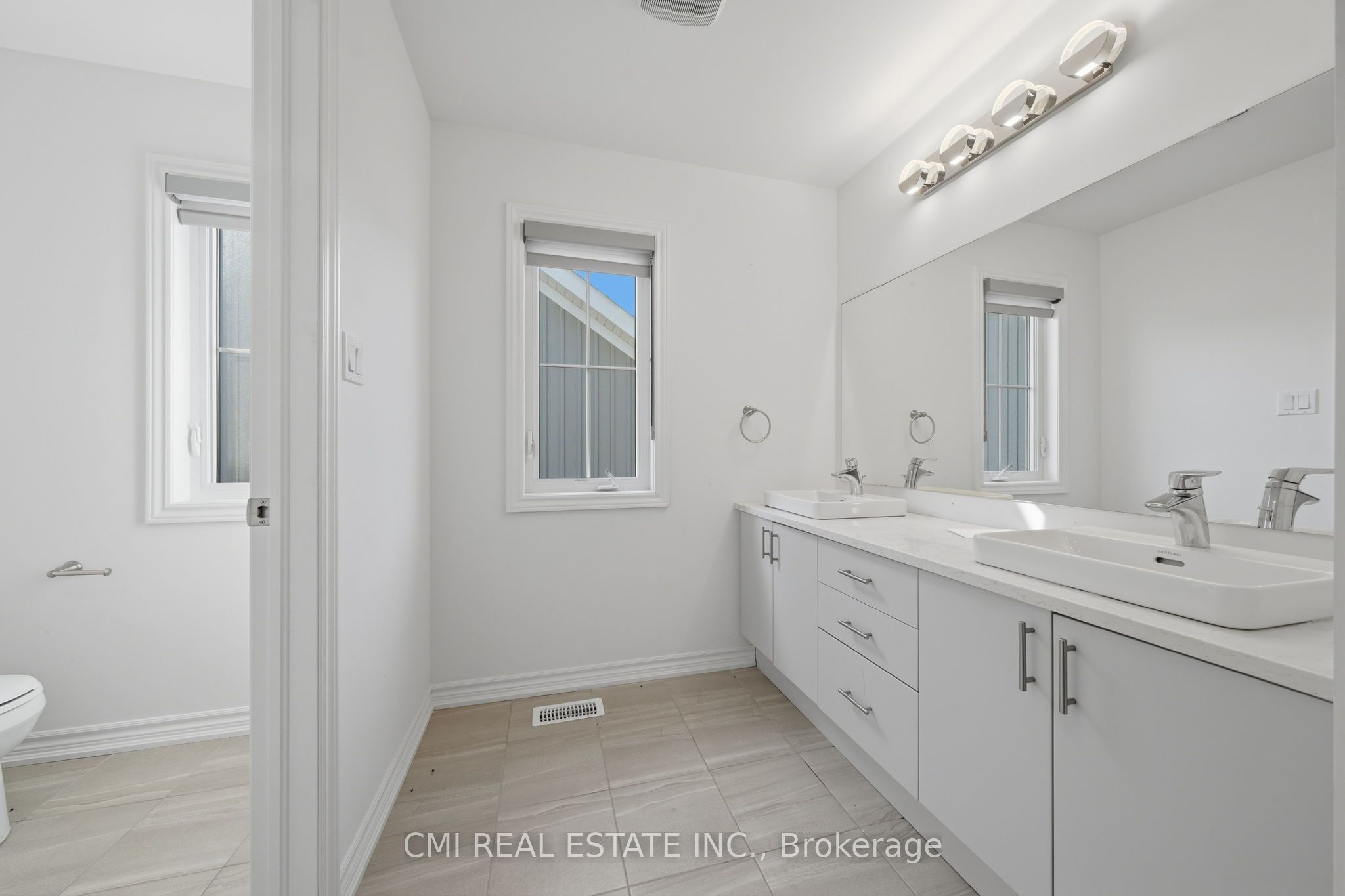 3205 Mosley Street Property Photo 38