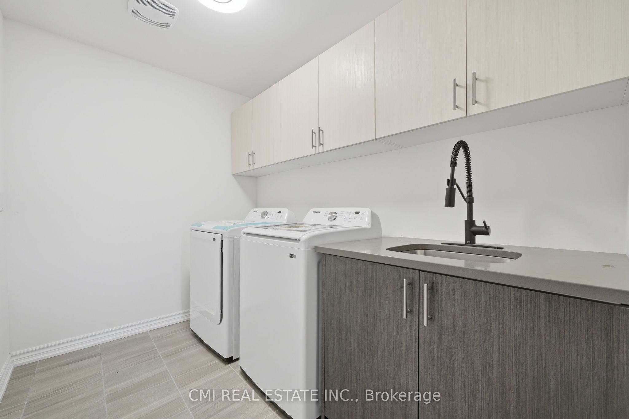 3205 Mosley Street Property Photo 39