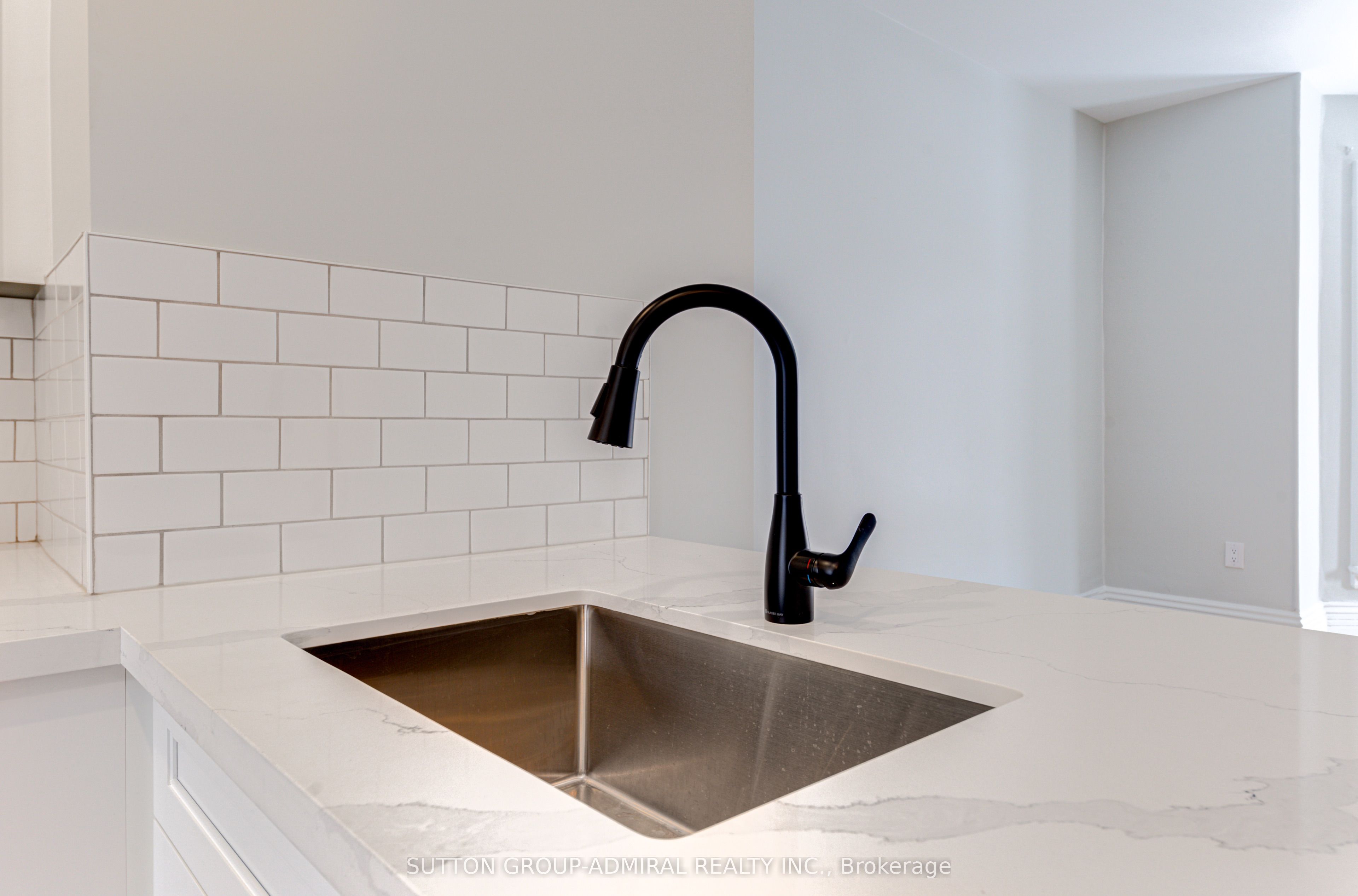 167 Collier Street 4u Property Photo 20
