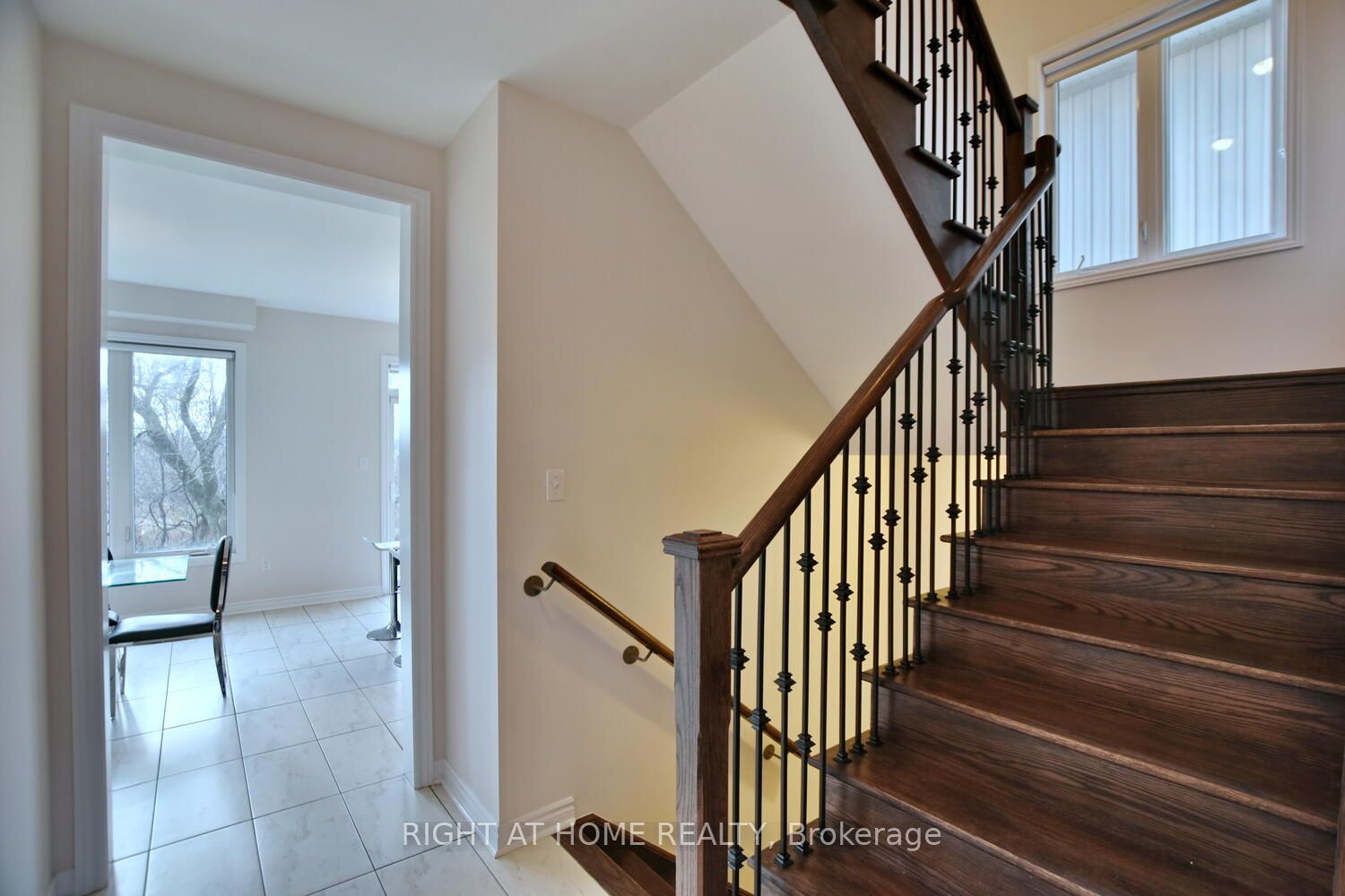 94 Kirby Avenue Property Photo 22