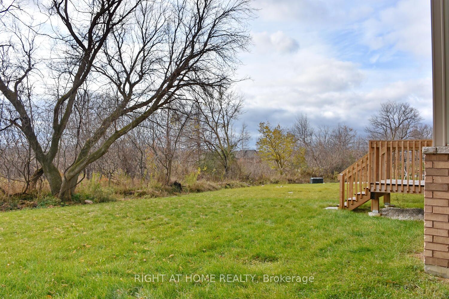 94 Kirby Avenue Property Photo 25