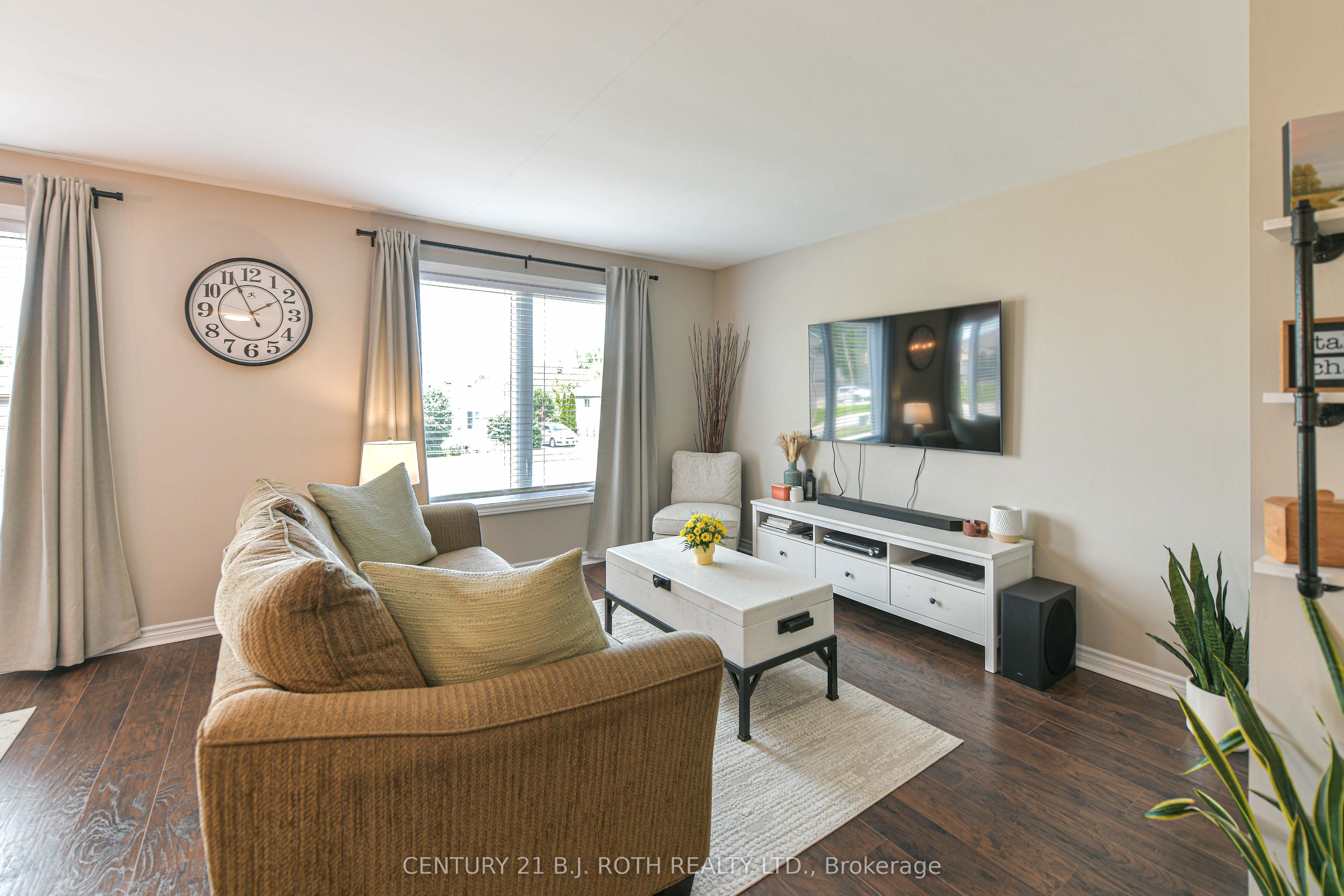 49 Bond Street Property Photo 5