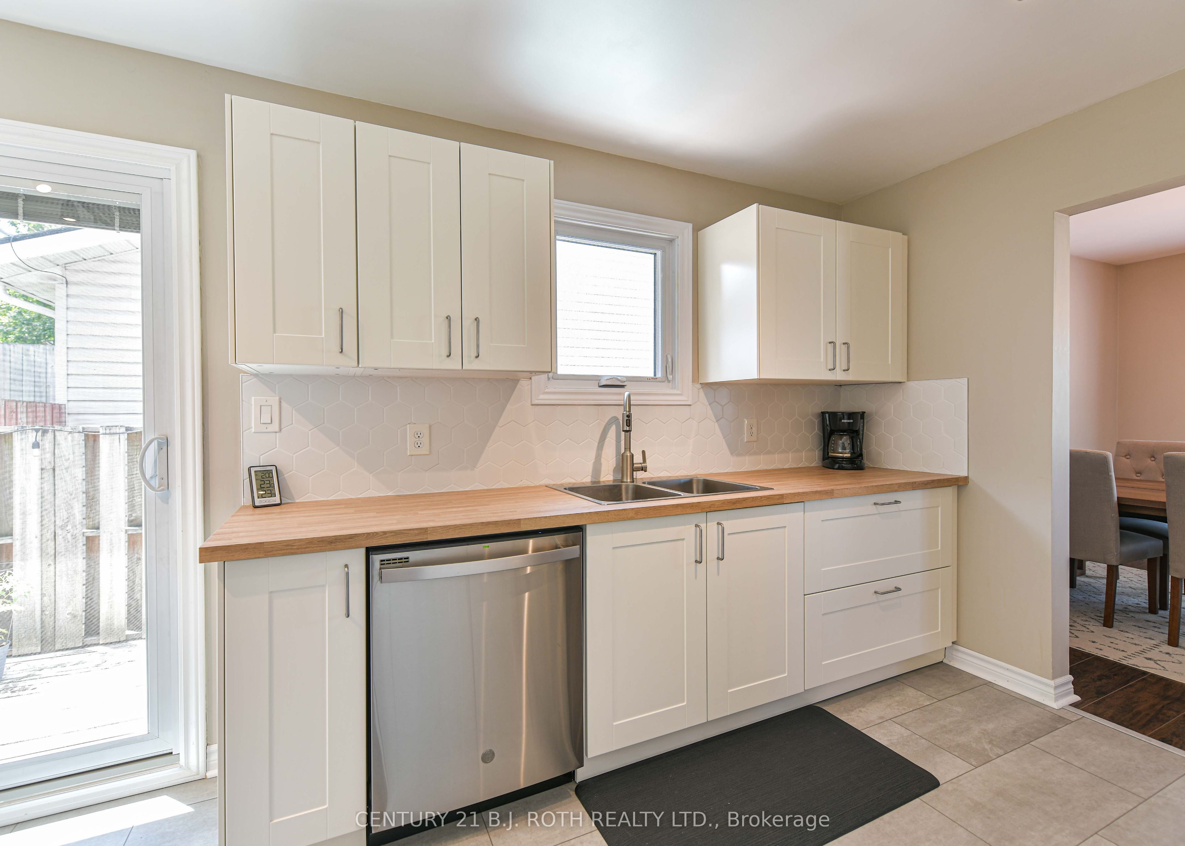 49 Bond Street Property Photo 11