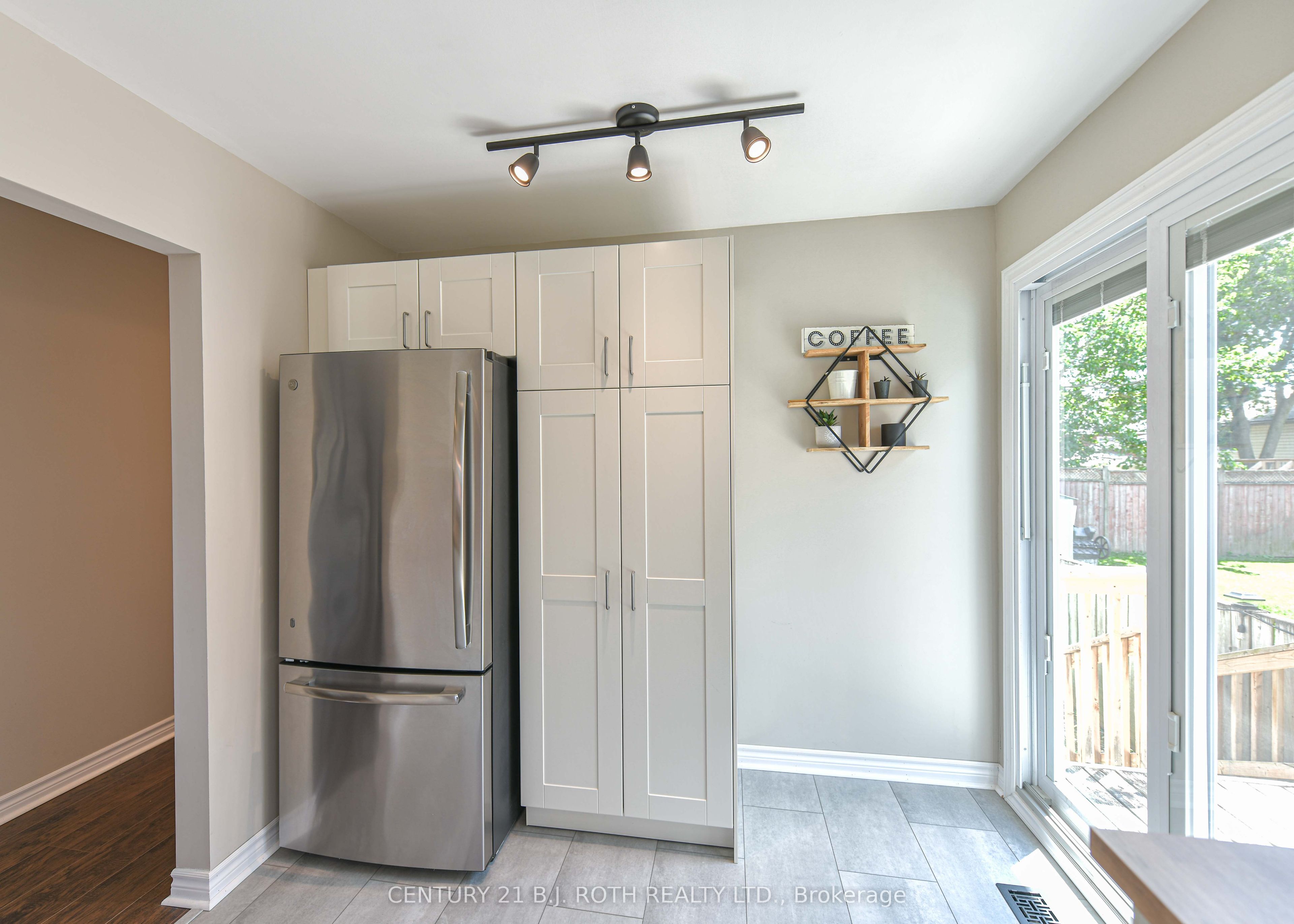 49 Bond Street Property Photo 12