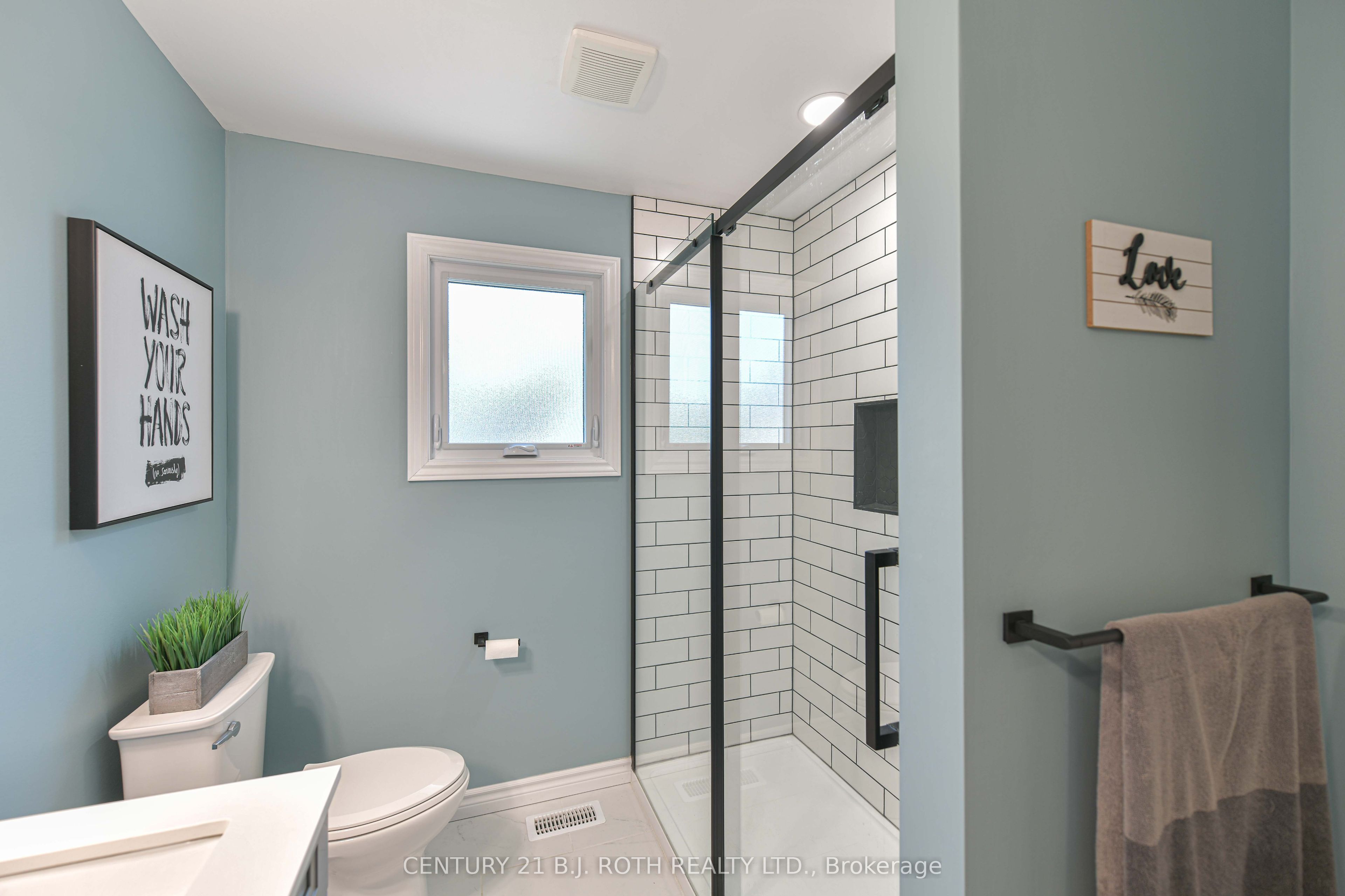 49 Bond Street Property Photo 14
