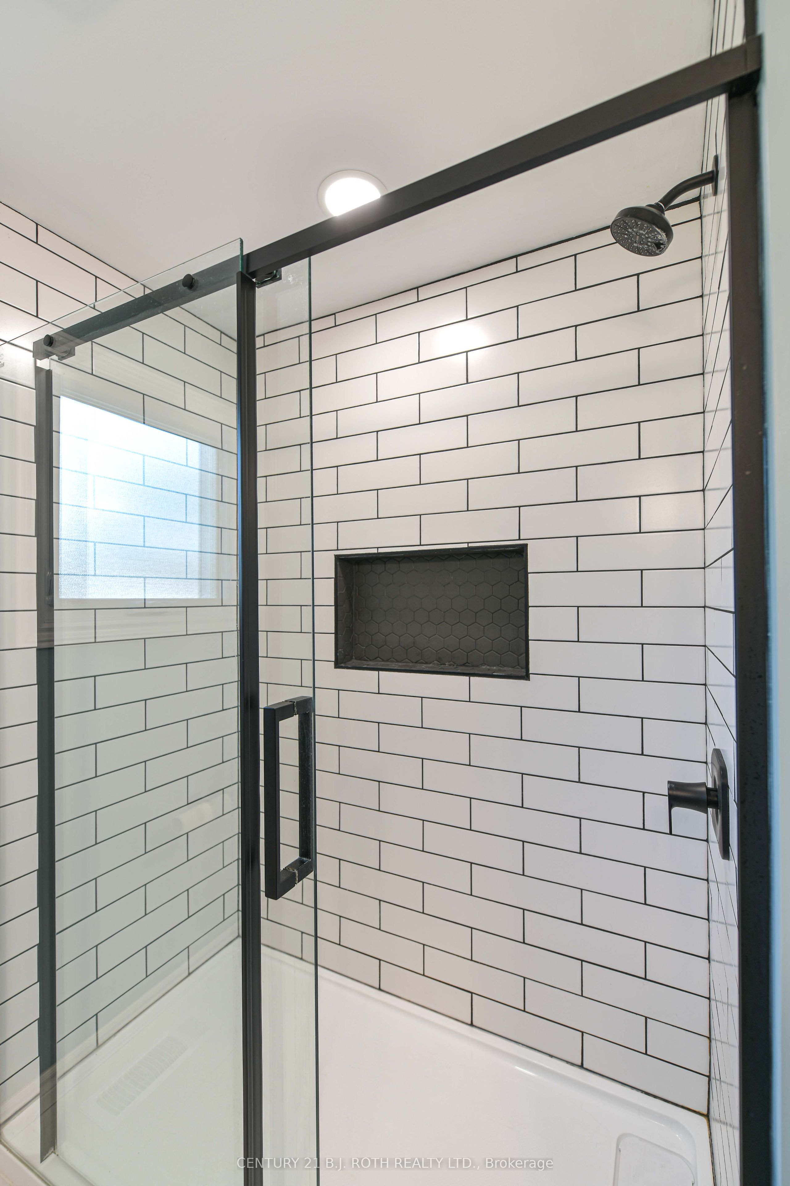 49 Bond Street Property Photo 15