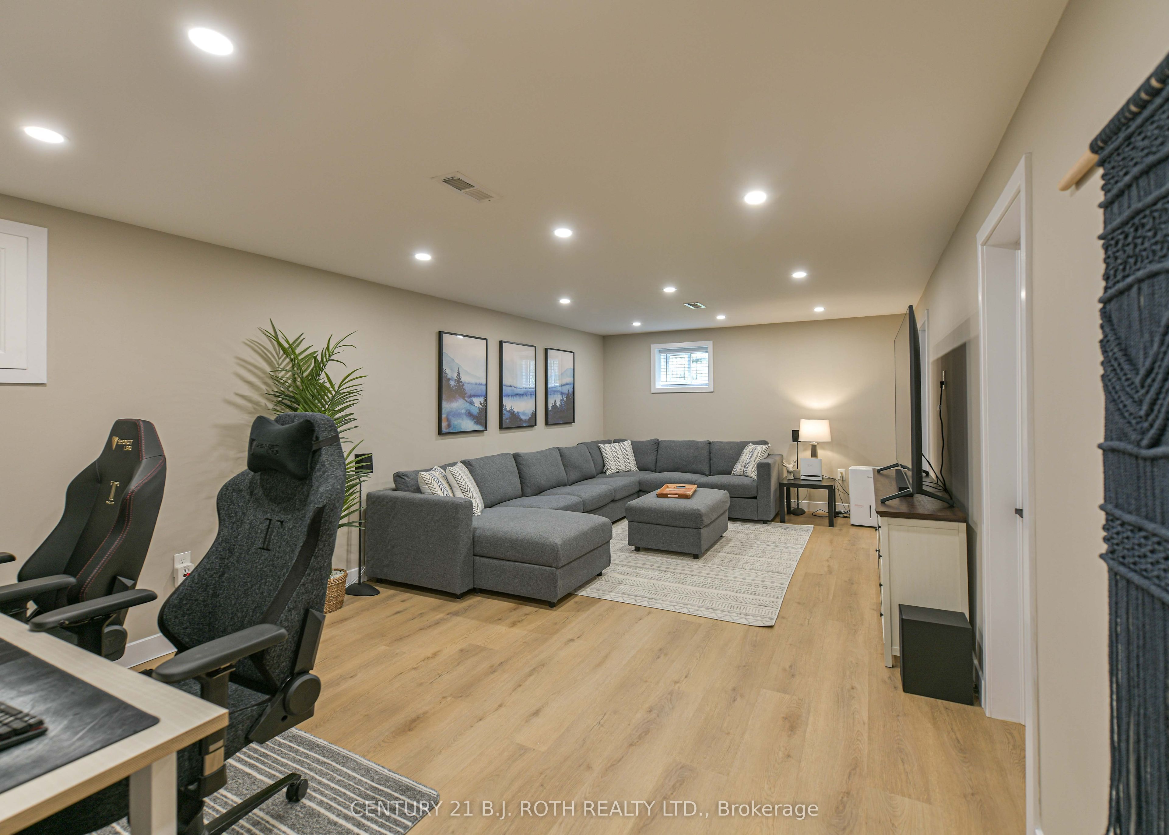 49 Bond Street Property Photo 30
