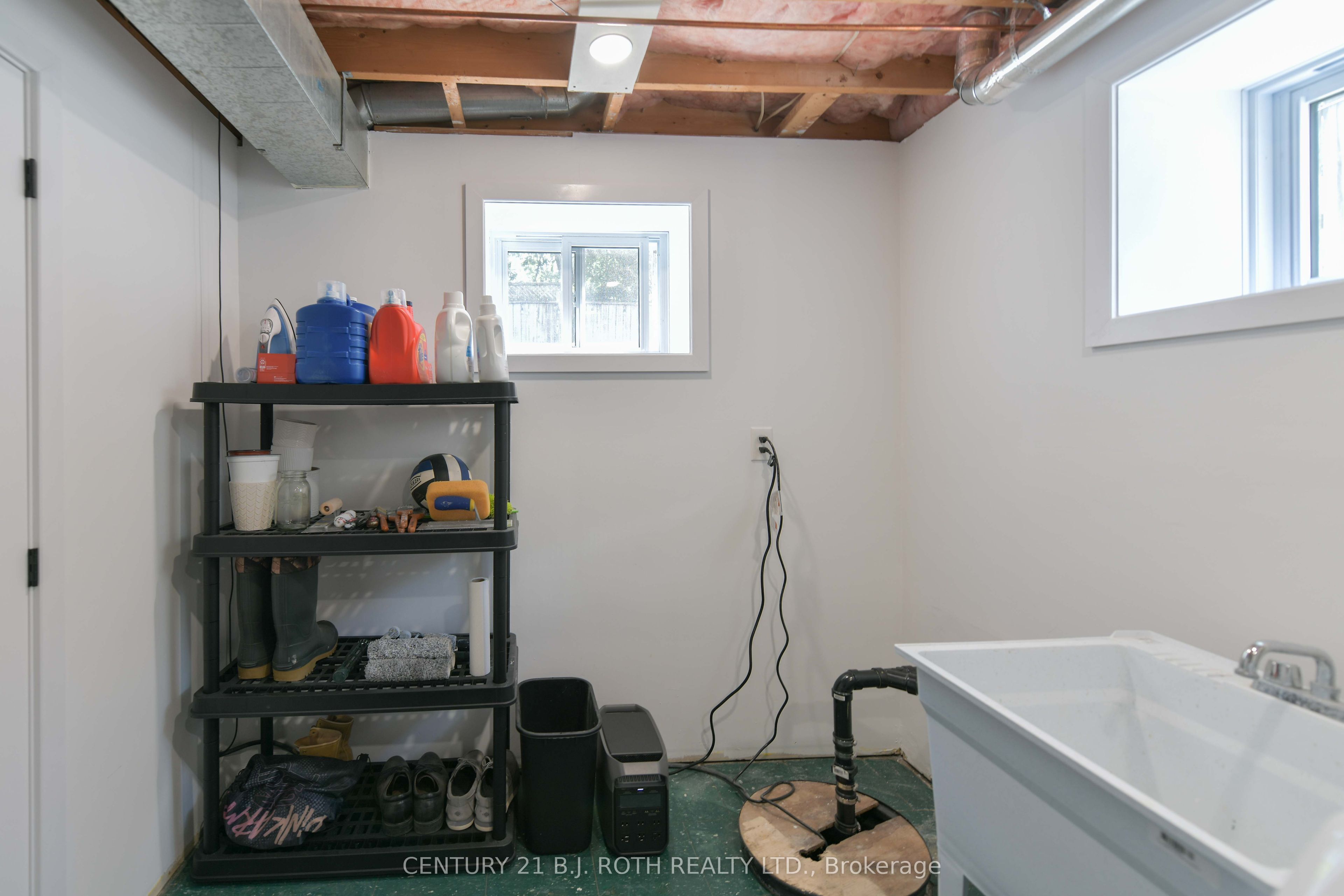 49 Bond Street Property Photo 37