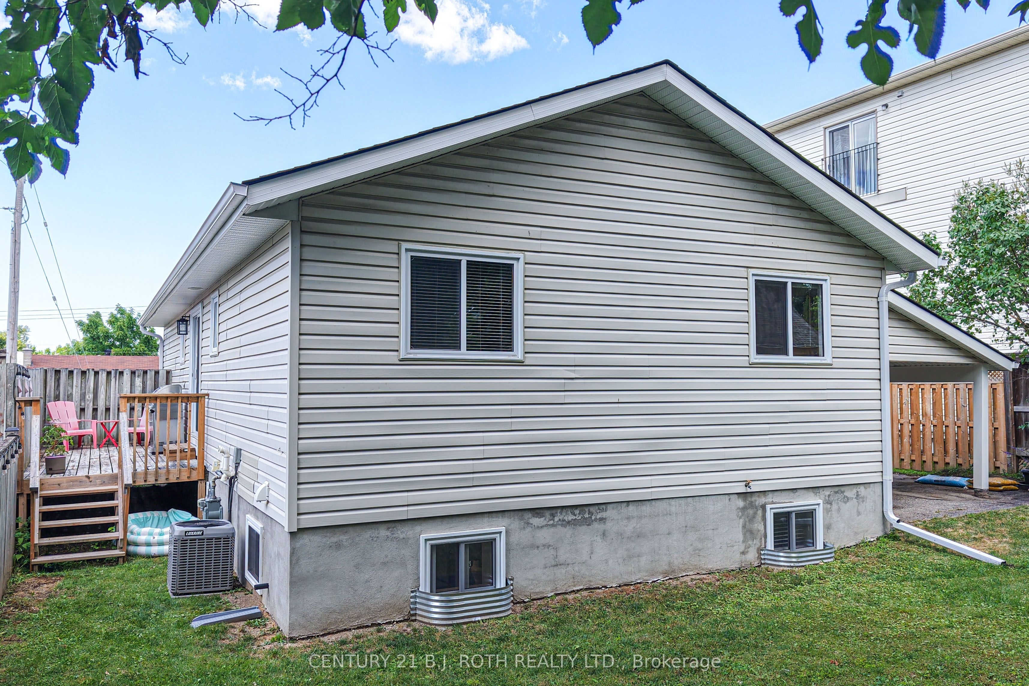 49 Bond Street Property Photo 43
