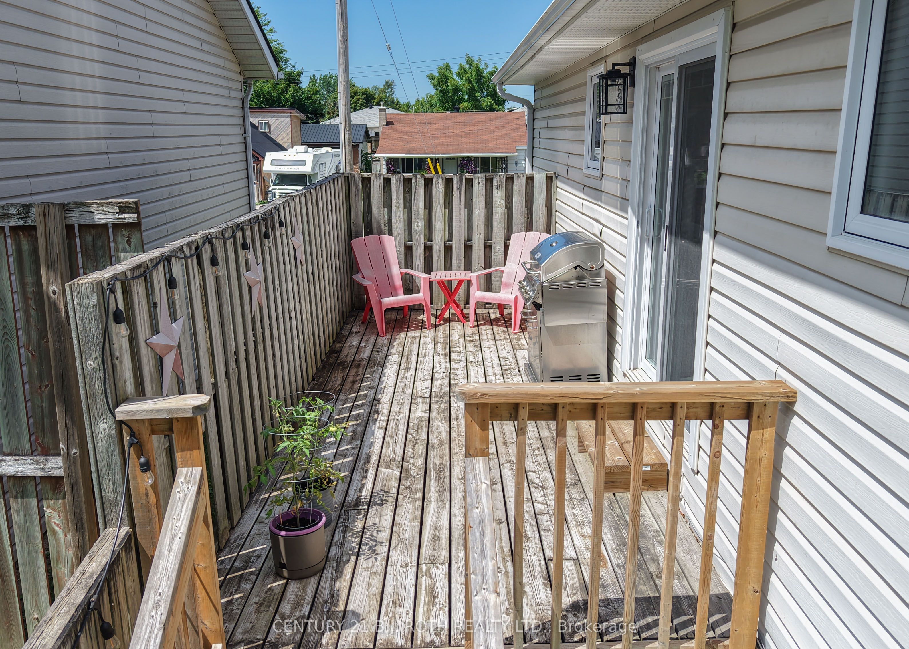 49 Bond Street Property Photo 44