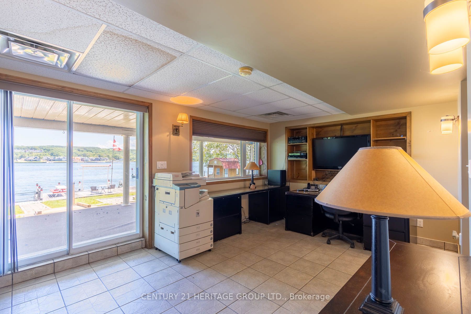 405 Champlain Road Property Photo 23