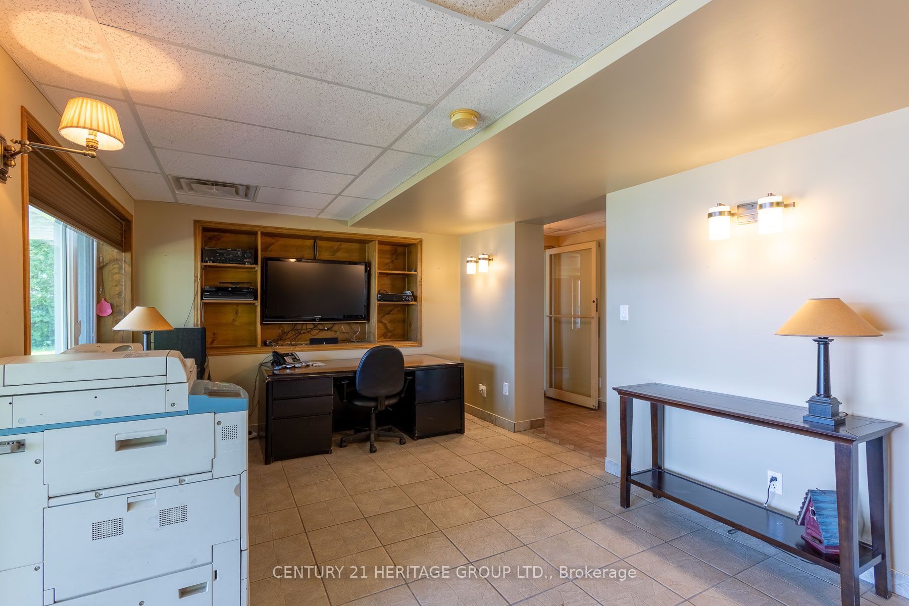 405 Champlain Road Property Photo 24