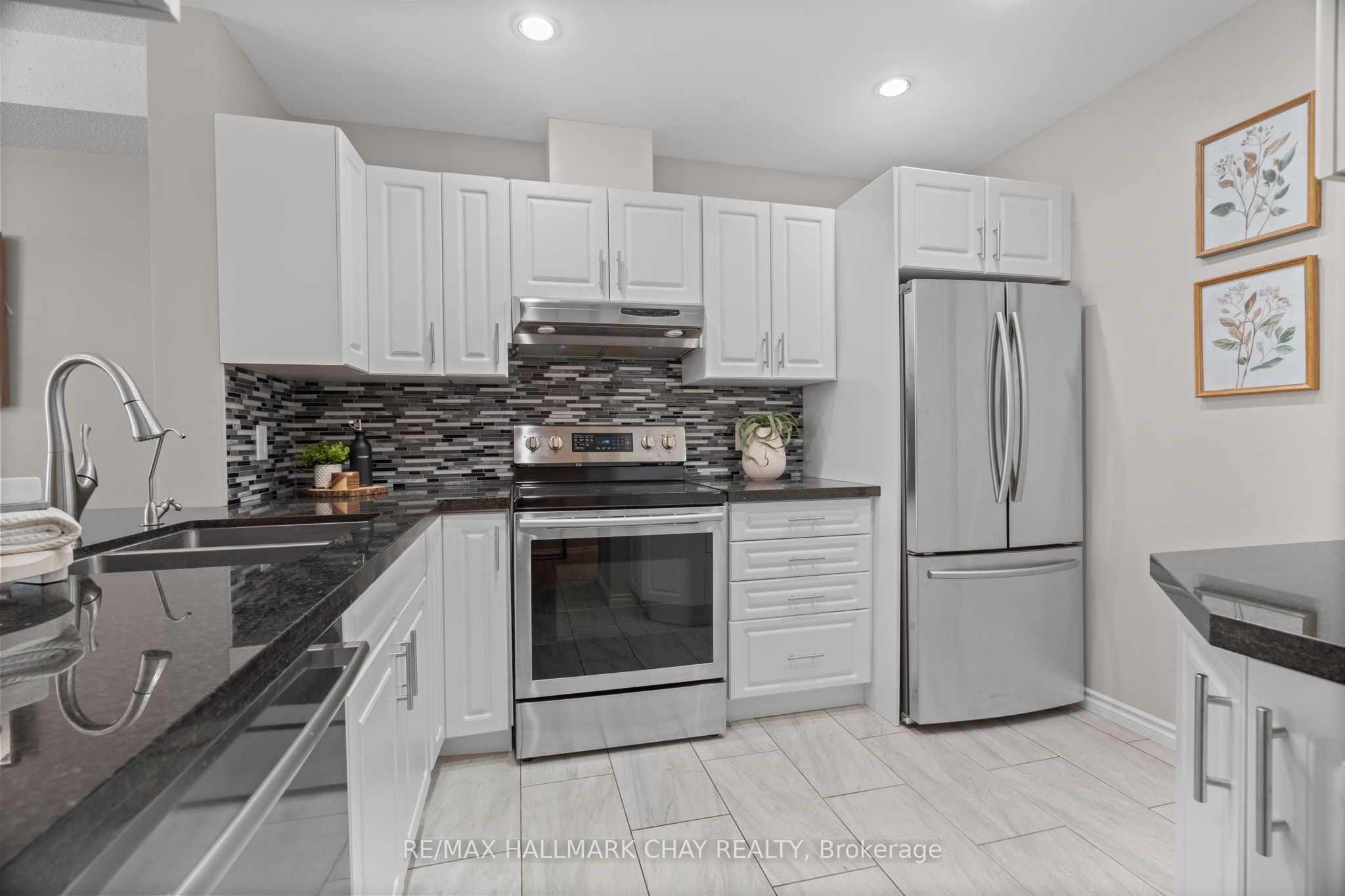 1 Olive Crescent 4 Property Photo 7