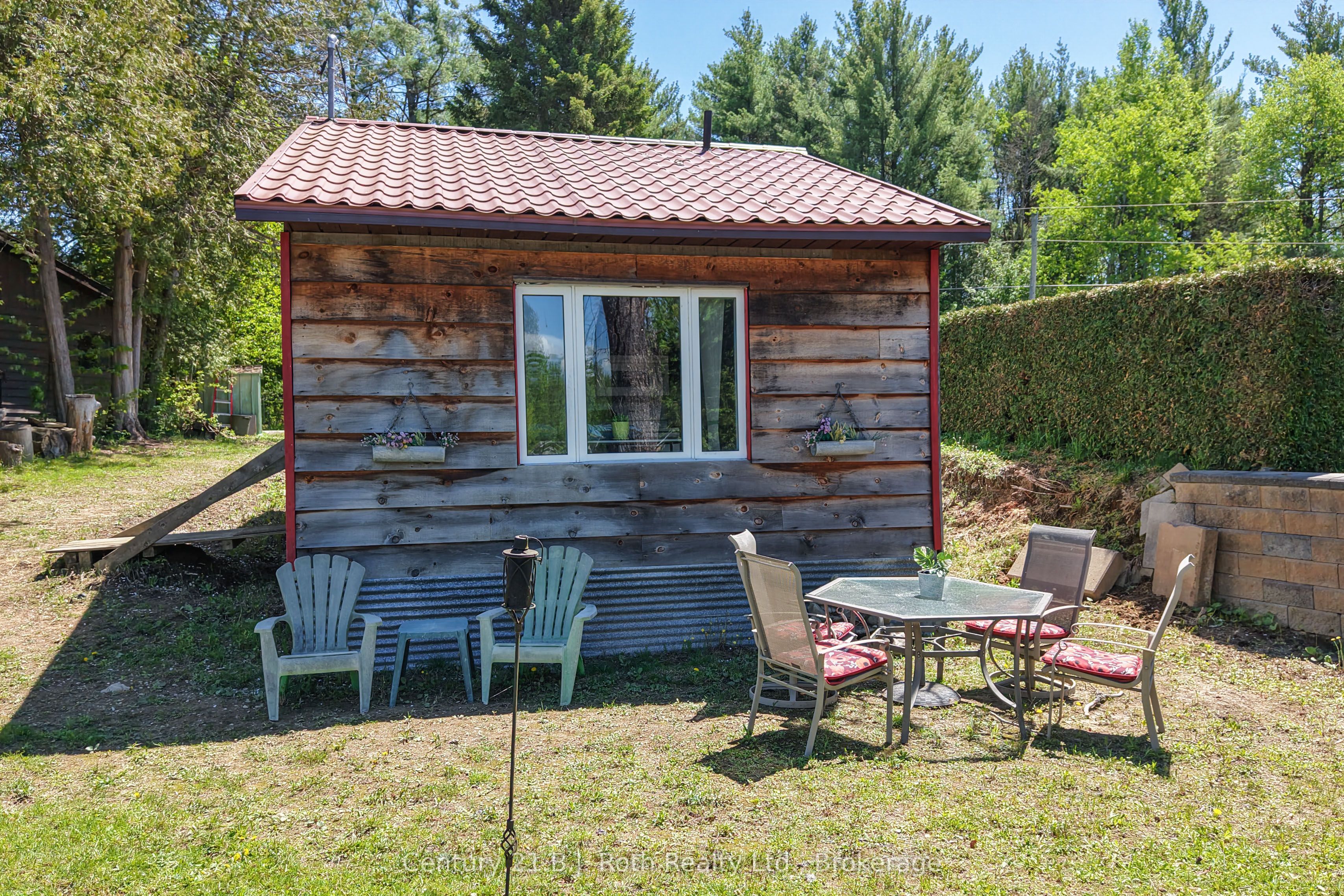 4258 Canal Road Property Photo 5