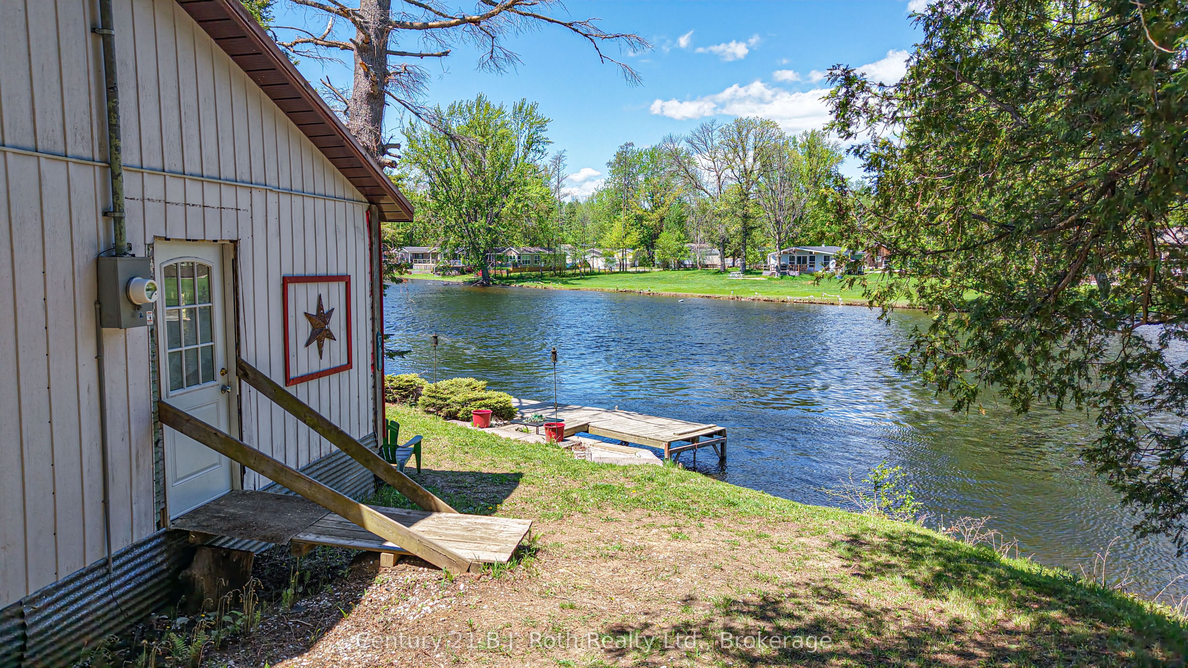 4258 Canal Road Property Photo 9
