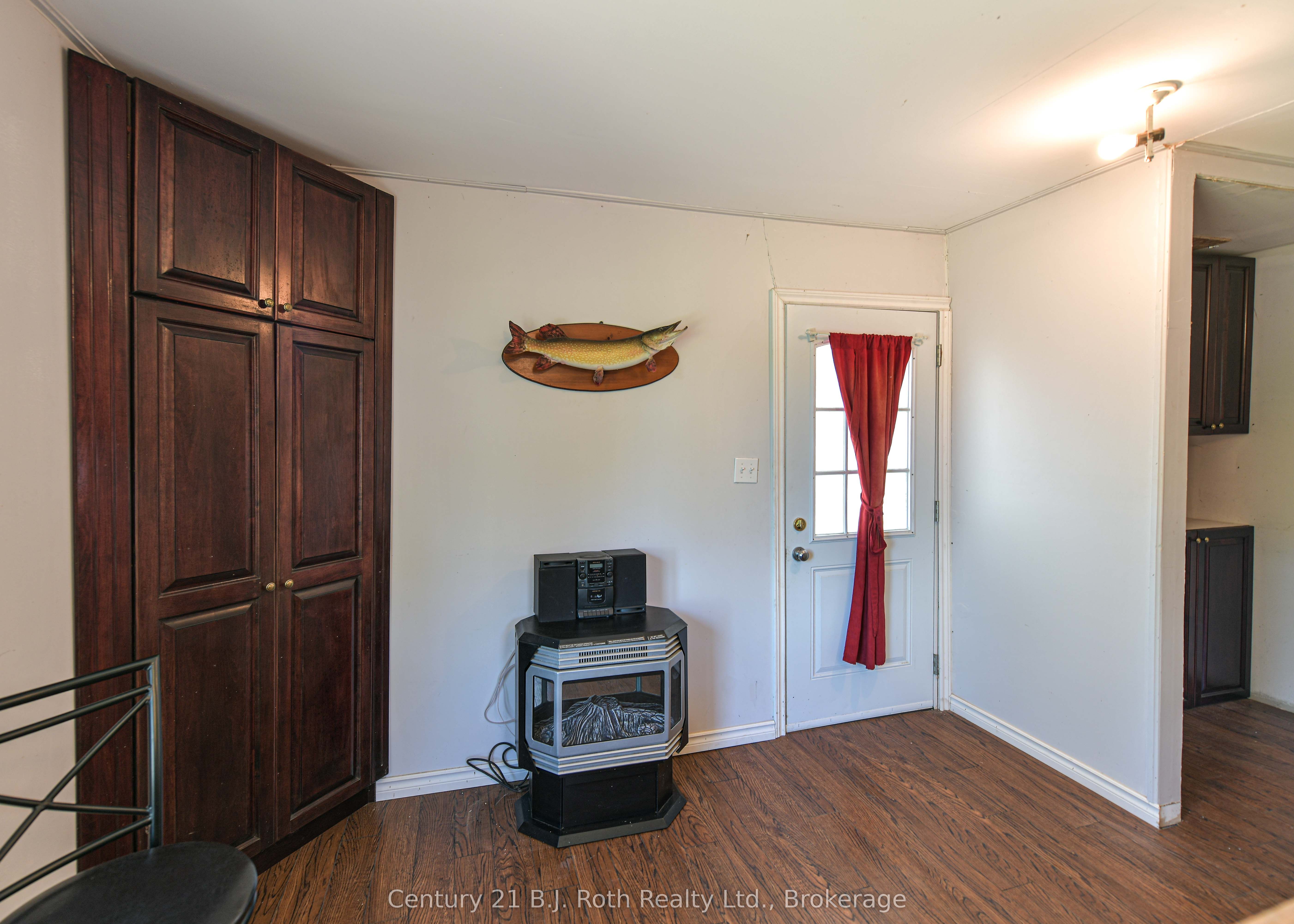 4258 Canal Road Property Photo 11