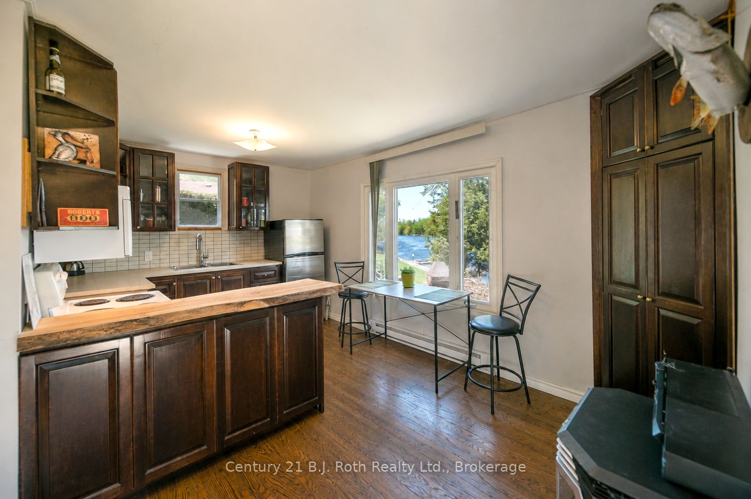 4258 Canal Road Property Photo 12