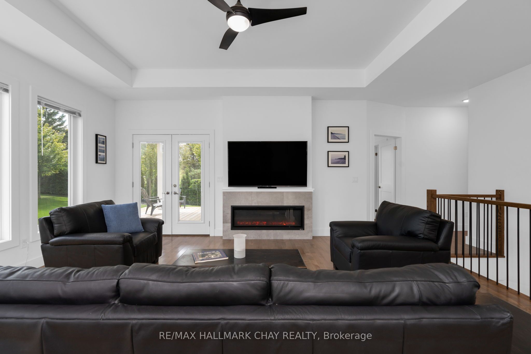 1415 15 16 Side Road E Property Photo 19