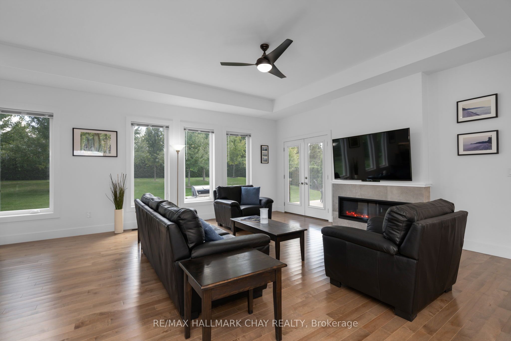 1415 15 16 Side Road E Property Photo 20