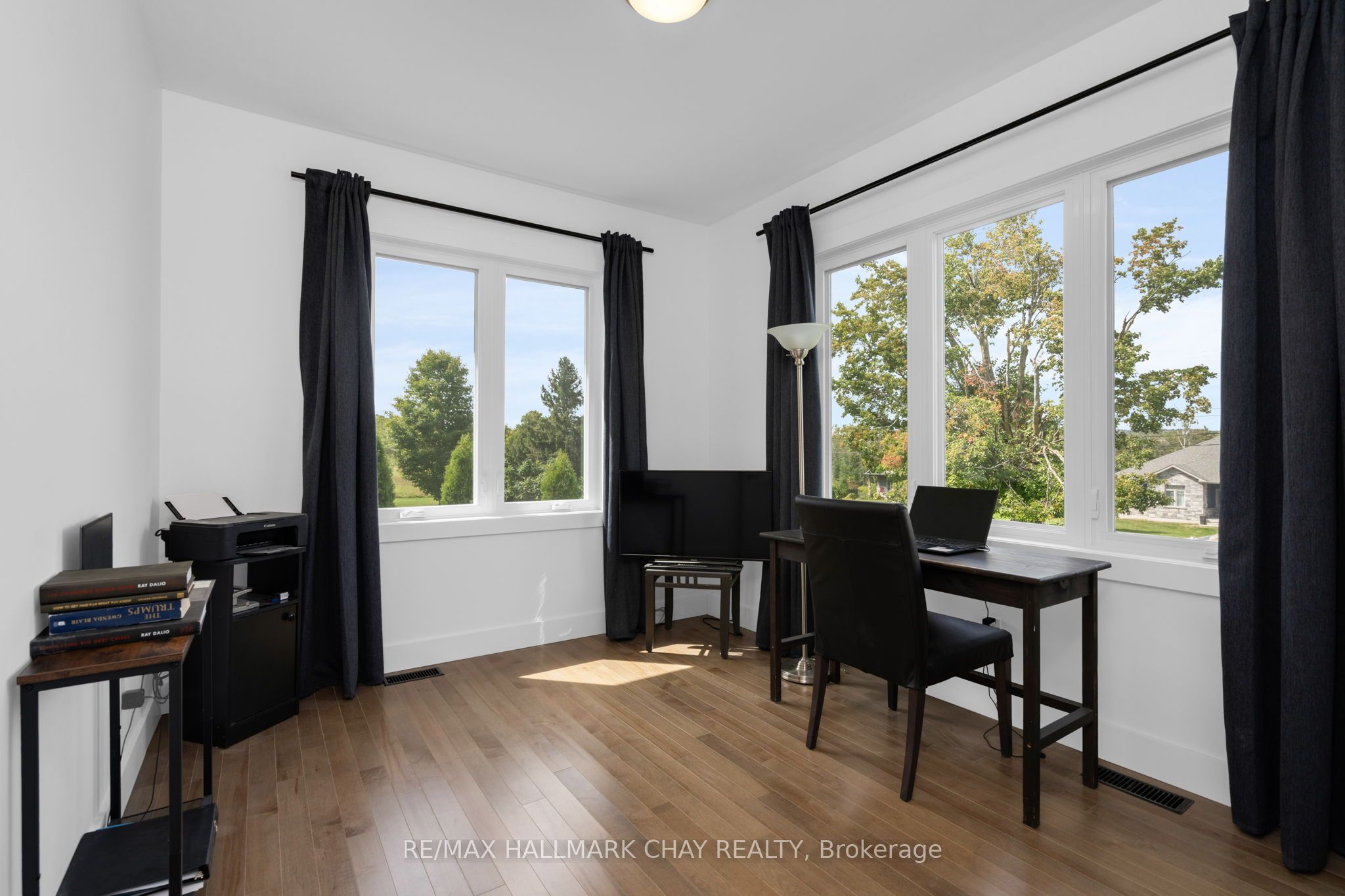 1415 15 16 Side Road E Property Photo 24