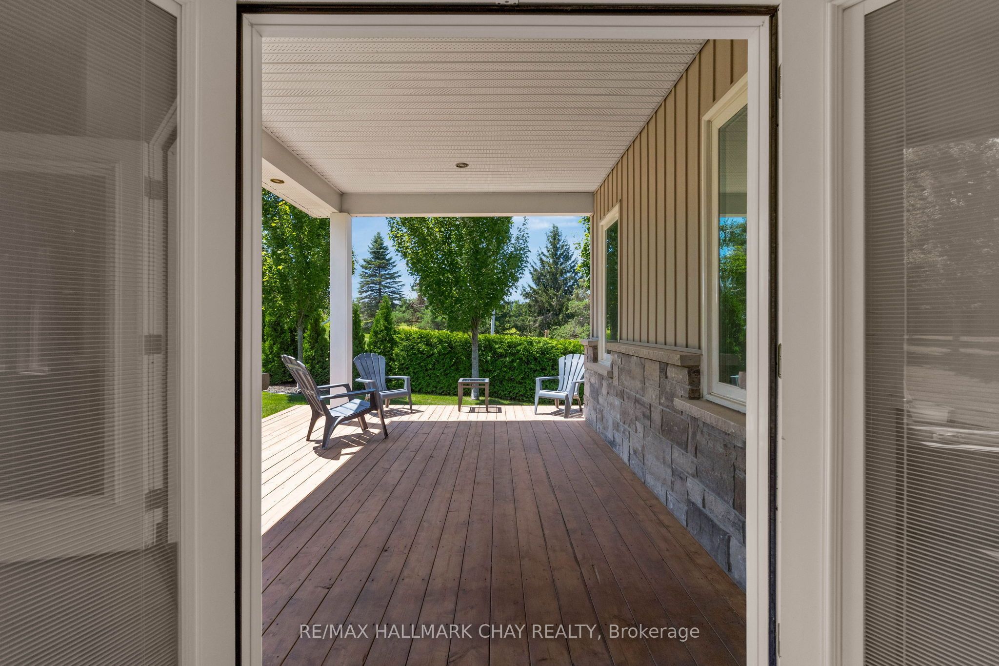 1415 15 16 Side Road E Property Photo 36