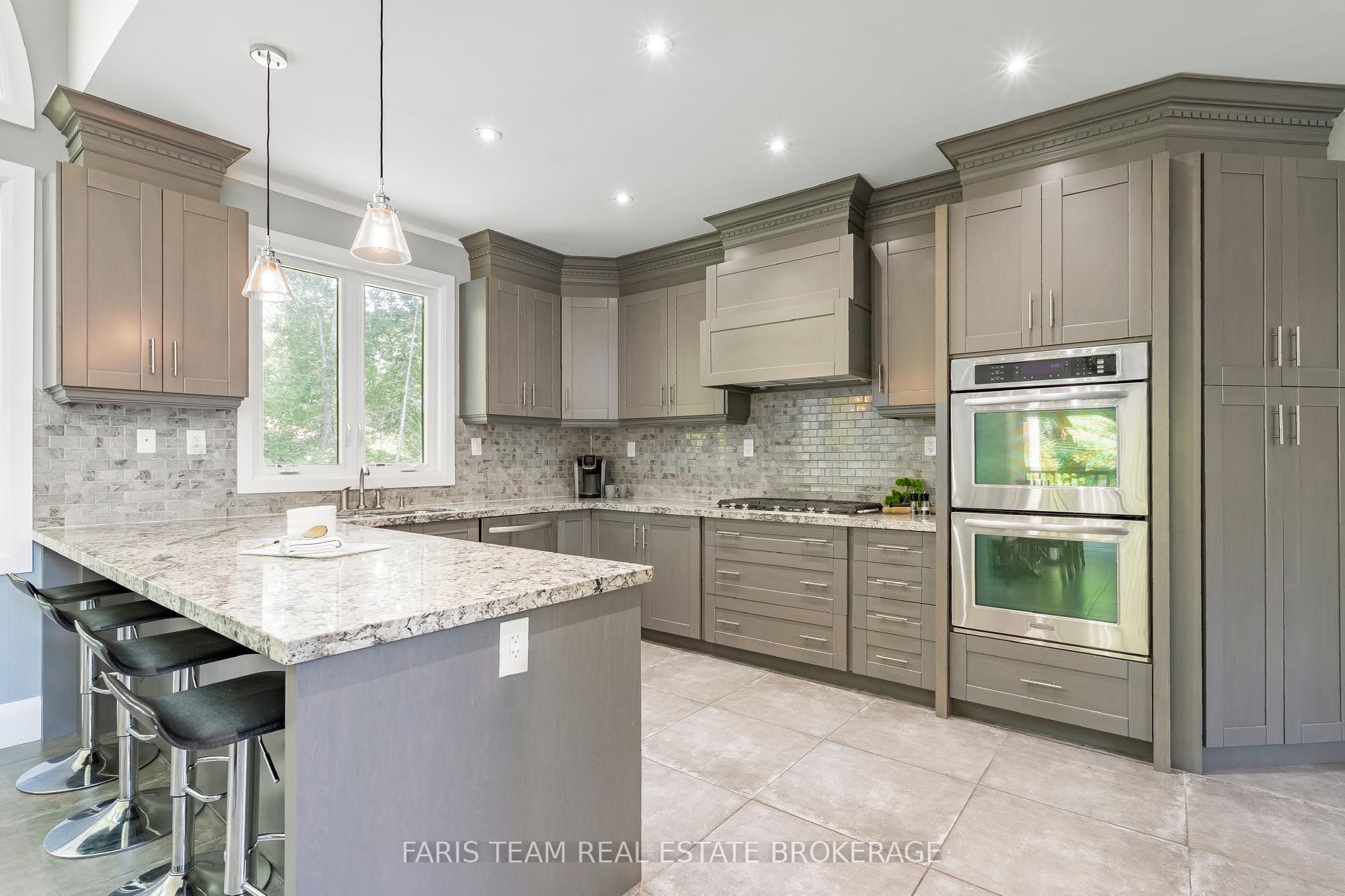 7 Duquette Court Property Photo 5