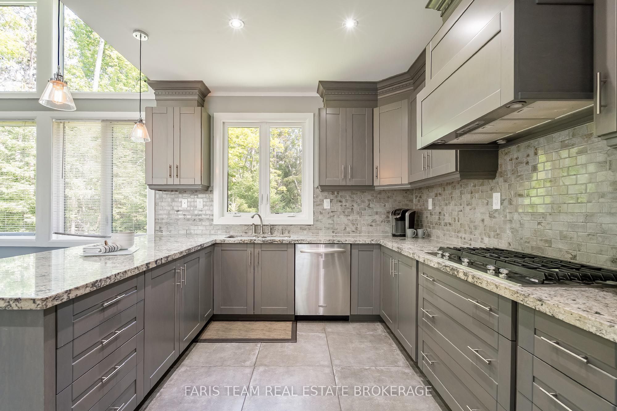 7 Duquette Court Property Photo 6