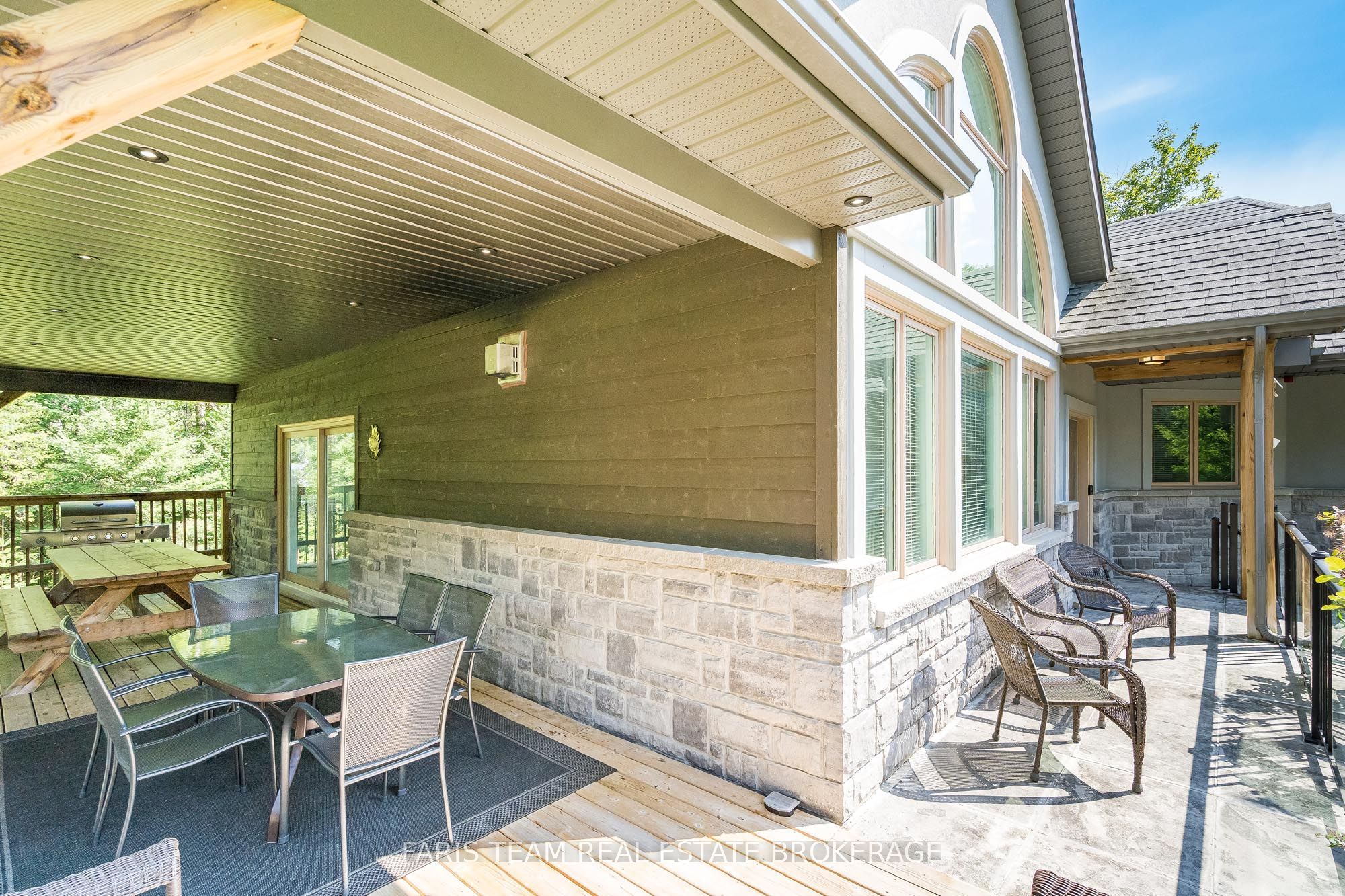 7 Duquette Court Property Photo 40