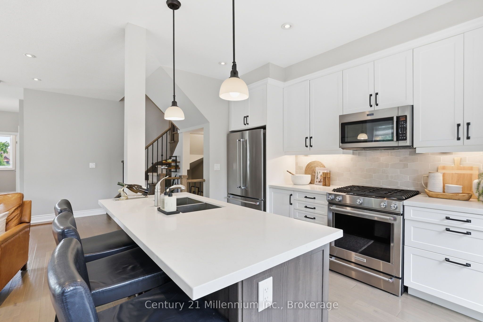 46 Greaves Avenue Property Photo 11