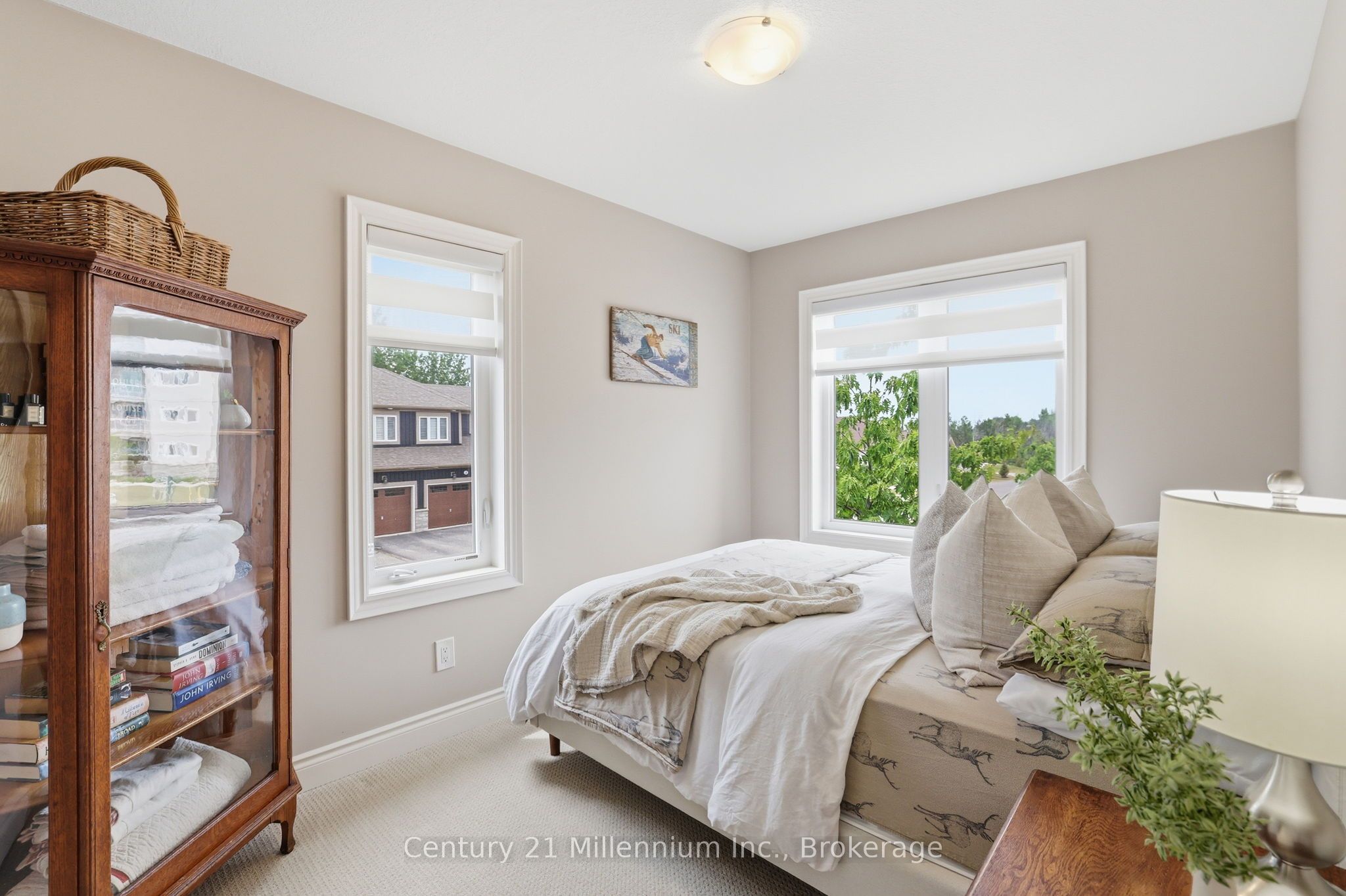 46 Greaves Avenue Property Photo 23