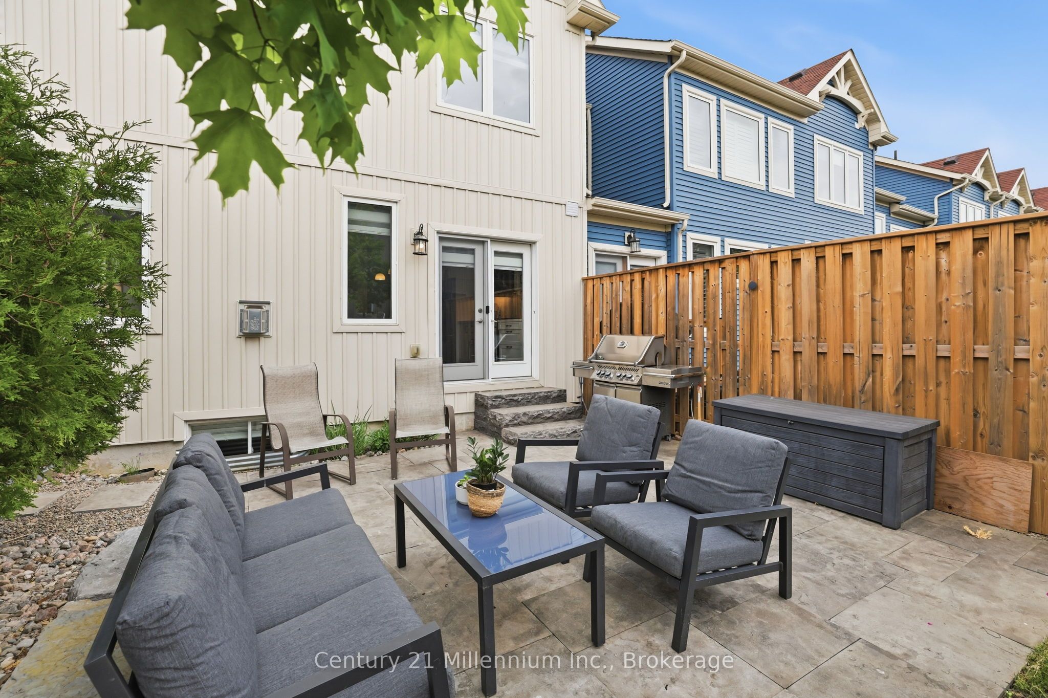 46 Greaves Avenue Property Photo 32