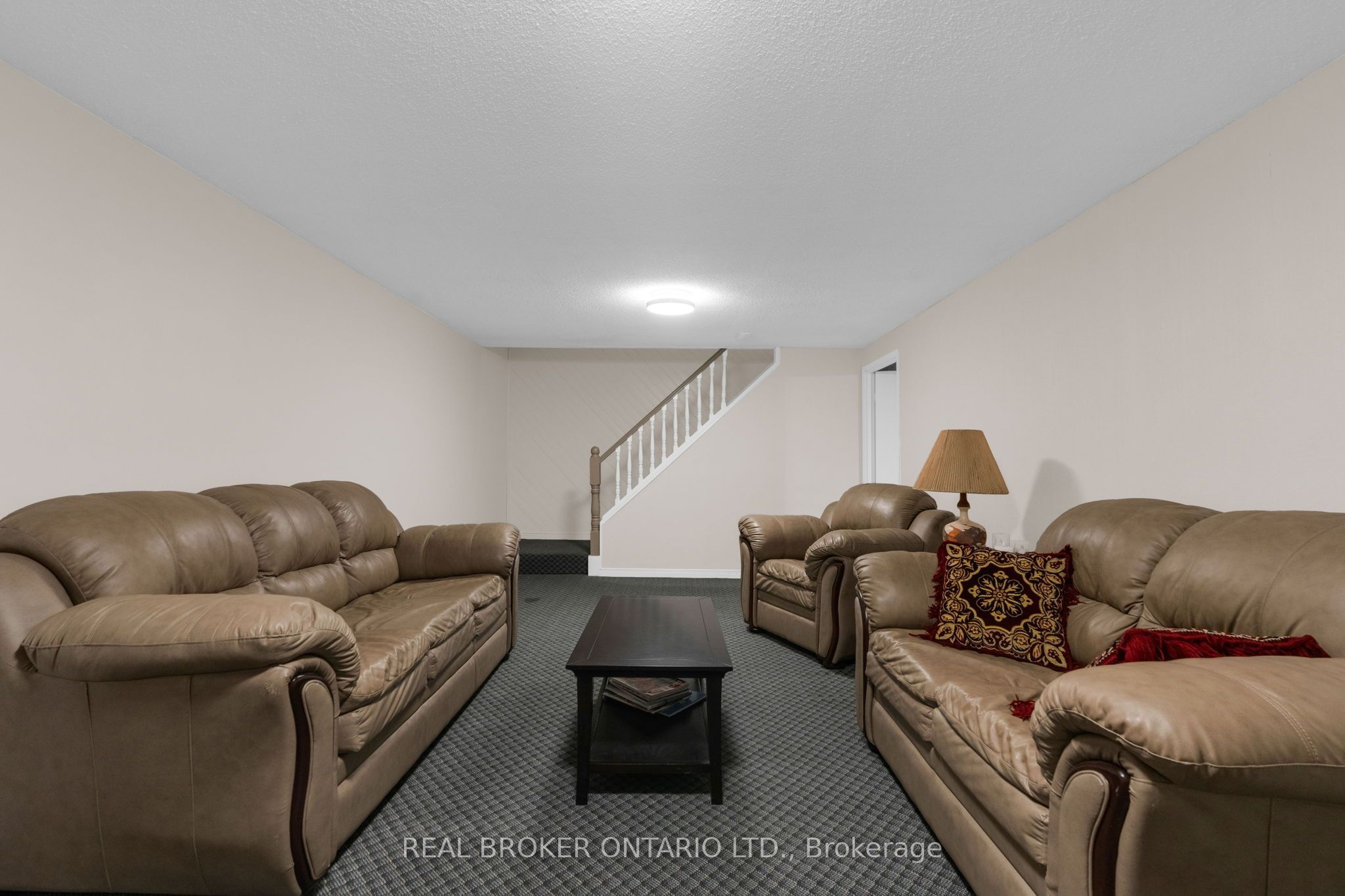 40 Farmingdale Crescent Property Photo 29