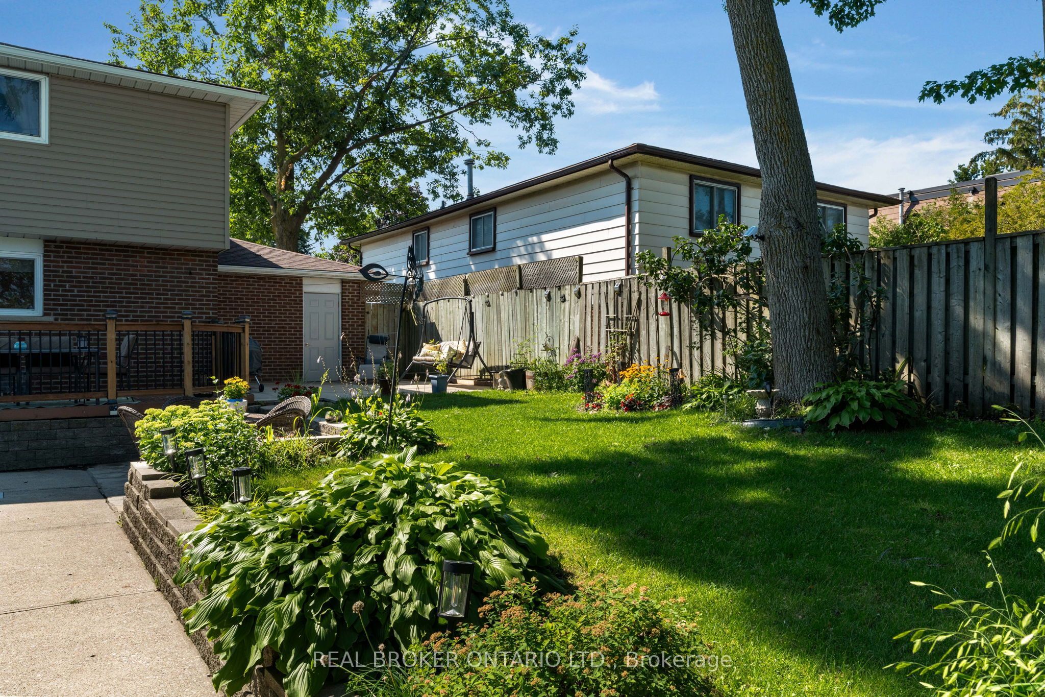 40 Farmingdale Crescent Property Photo 43