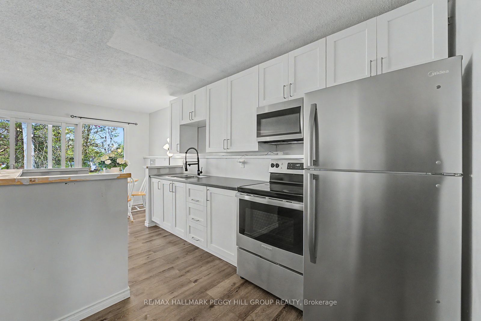22 Olive Crescent Property Photo 6