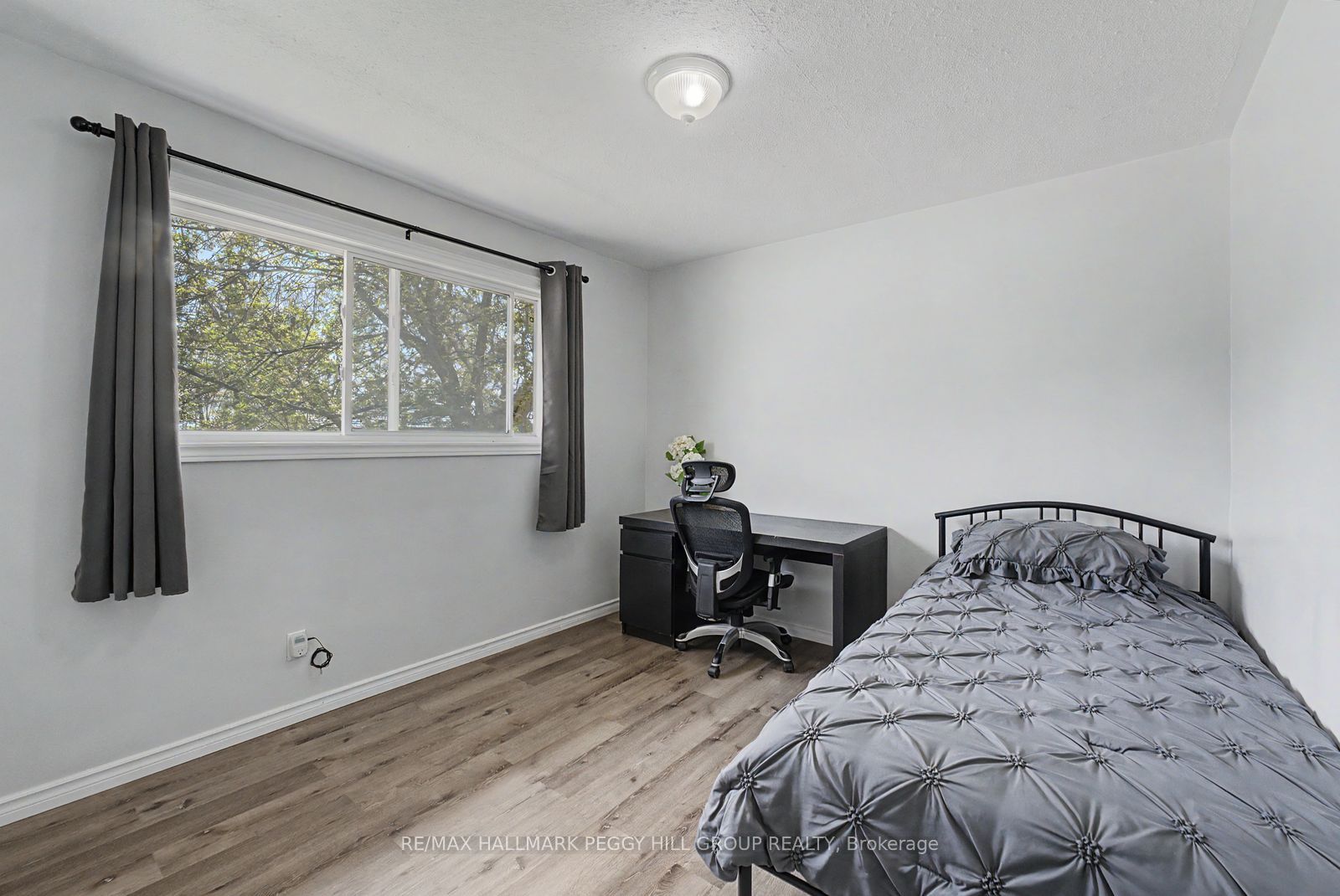 22 Olive Crescent Property Photo 8
