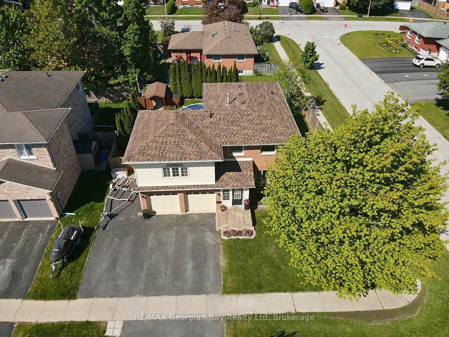 911 Watson Place Property Photo 43